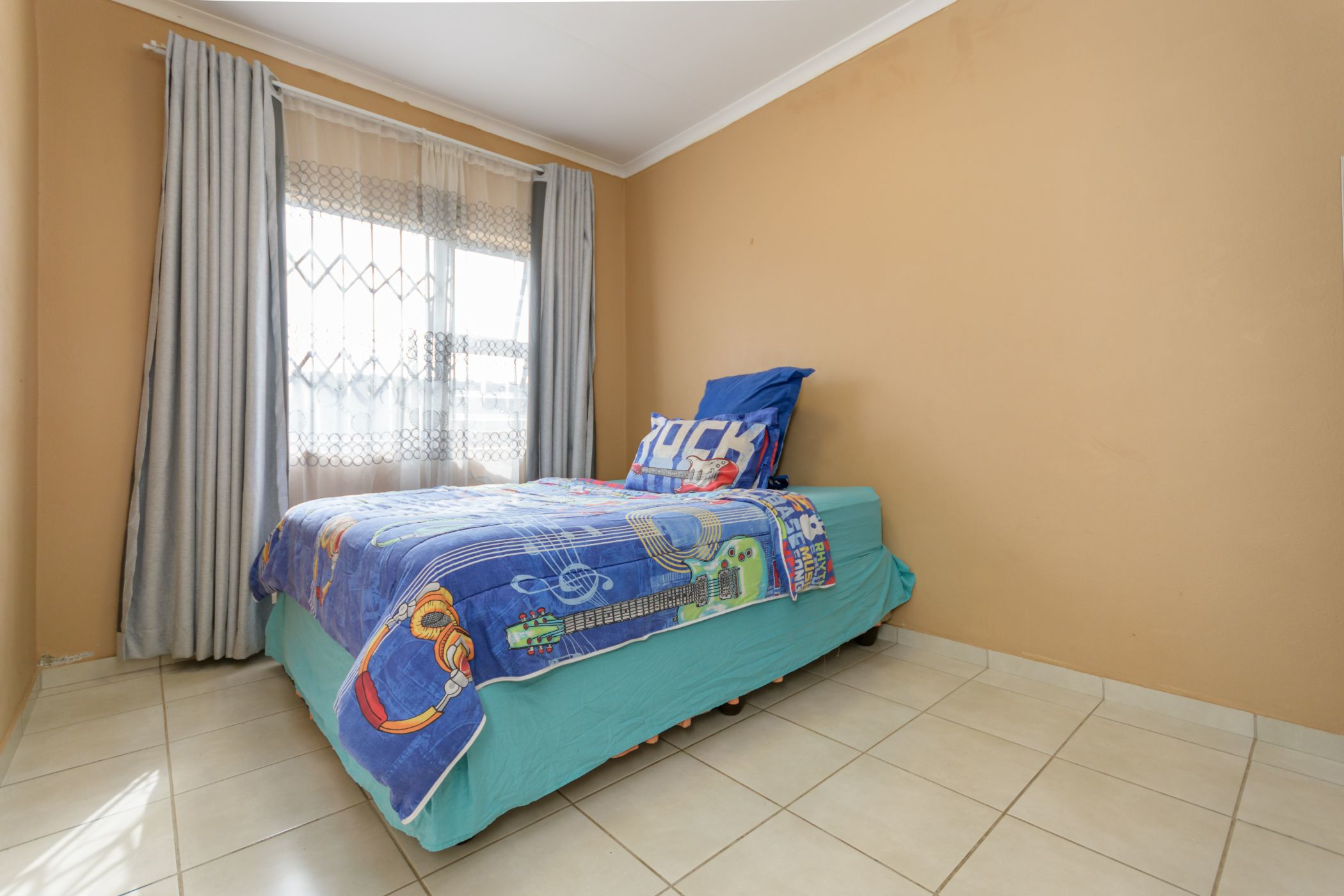 3 Bedroom Security Complex Home For Sale Brentwood Park (Benoni