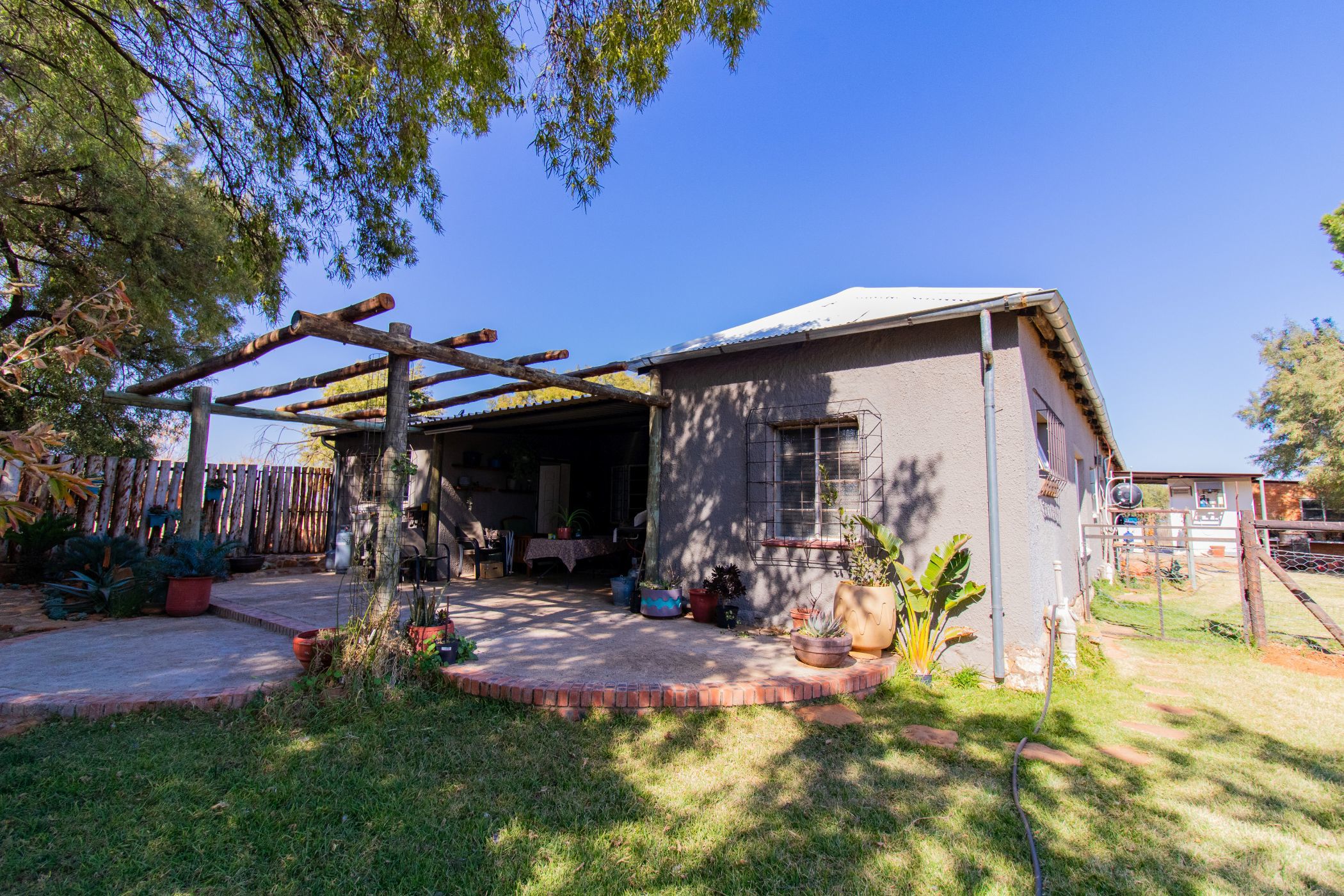 342.6 hectare Mixed Use Farm For Sale Bains Vlei 1BX1624741 Pam