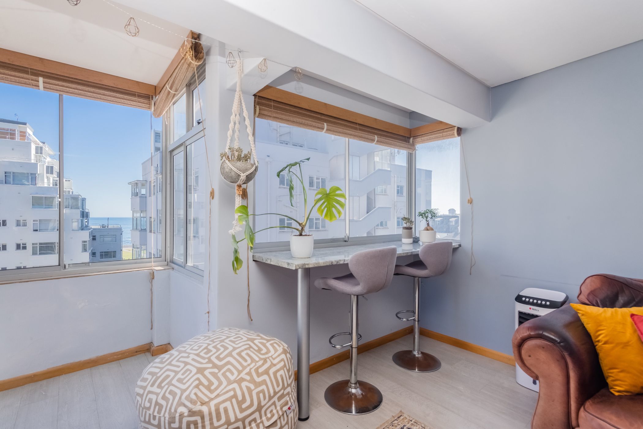 2 Bedroom Apartment For Sale Sea Point AS1623950 Pam Golding