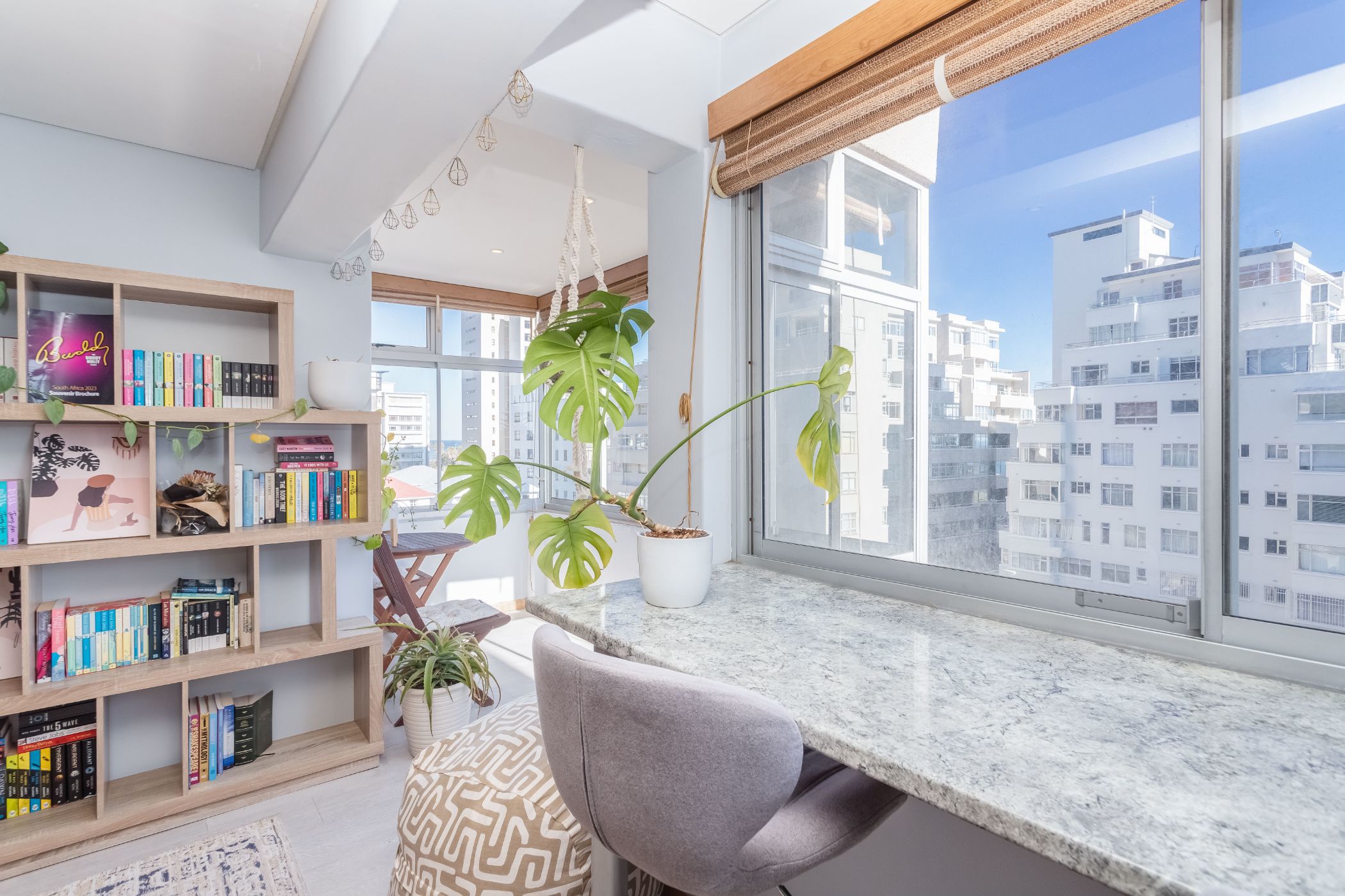 2 Bedroom Apartment For Sale Sea Point AS1623950 Pam Golding