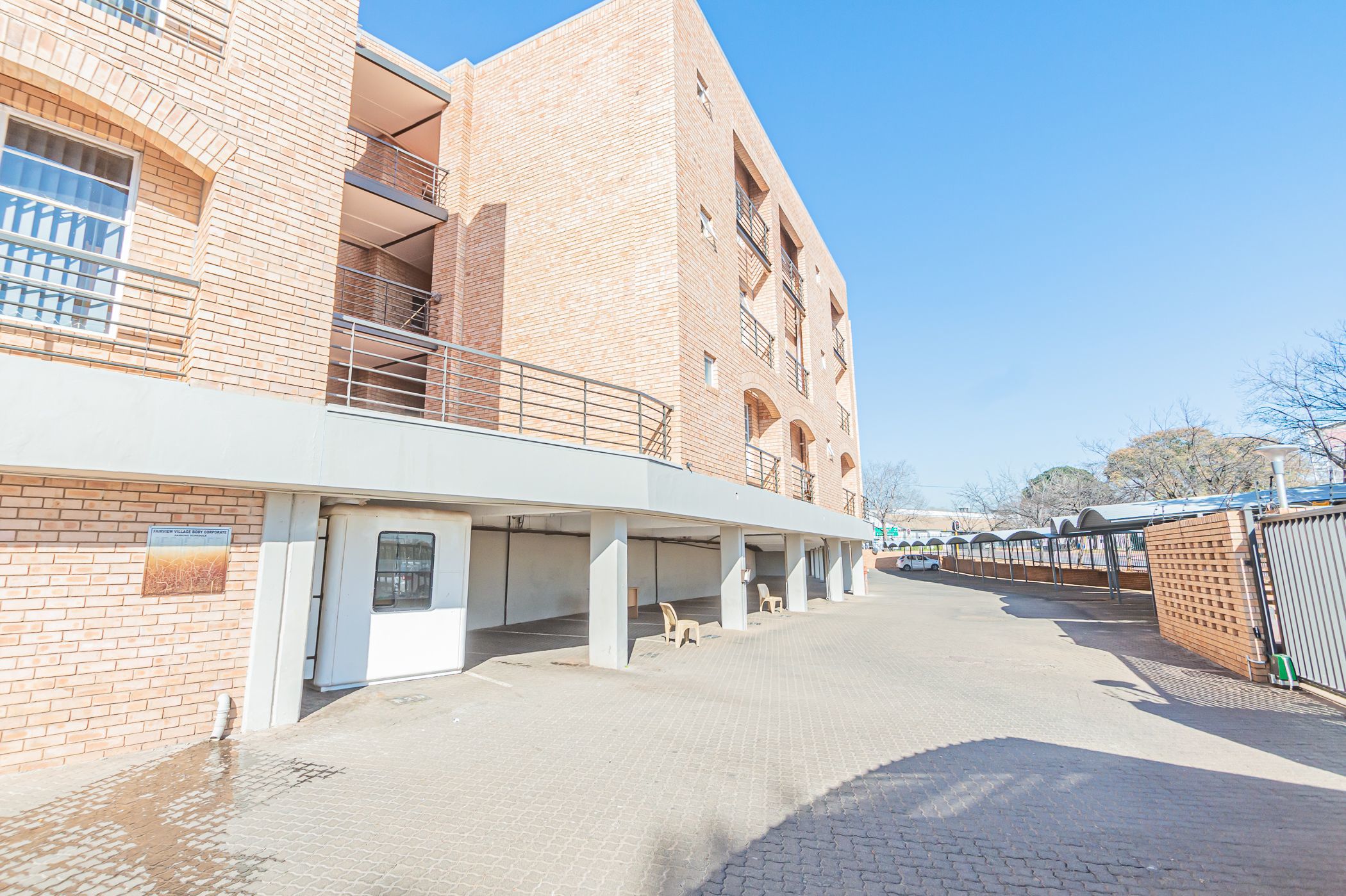 2 Bedroom Apartment For Sale Hillcrest (Pretoria) PT1624404 Pam Golding Properties