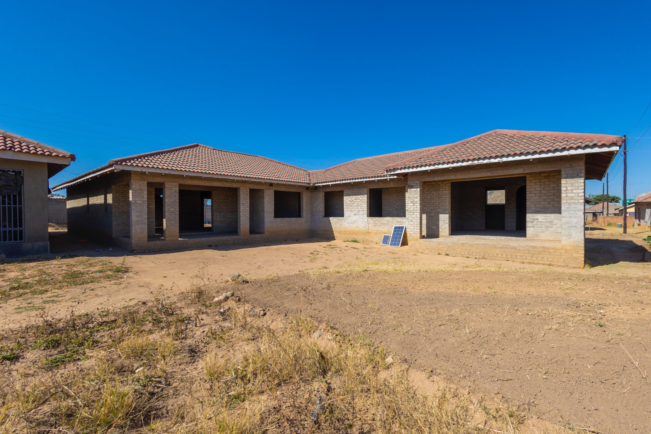 4 Bedroom Singlestorey House For Sale Mashonaland Central (Zimbabwe