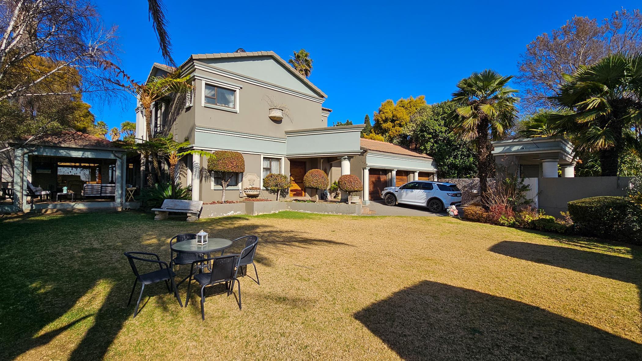 3 Bedroom Security Estate Home For Sale Sonneveld 1BJ1624981 Pam