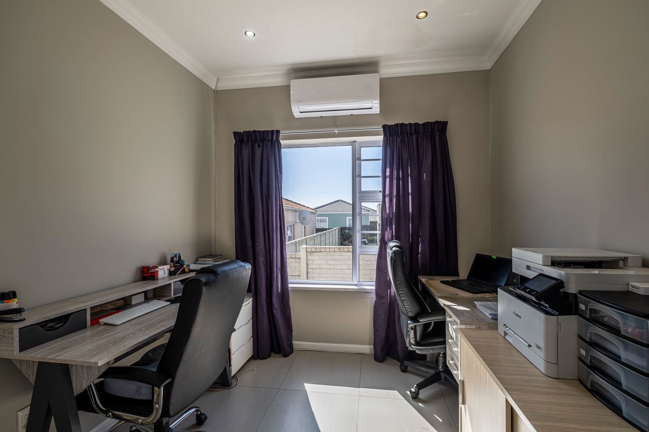 4 Bedroom Townhouse For Sale Westbrook (Port Elizabeth (Gqeberha