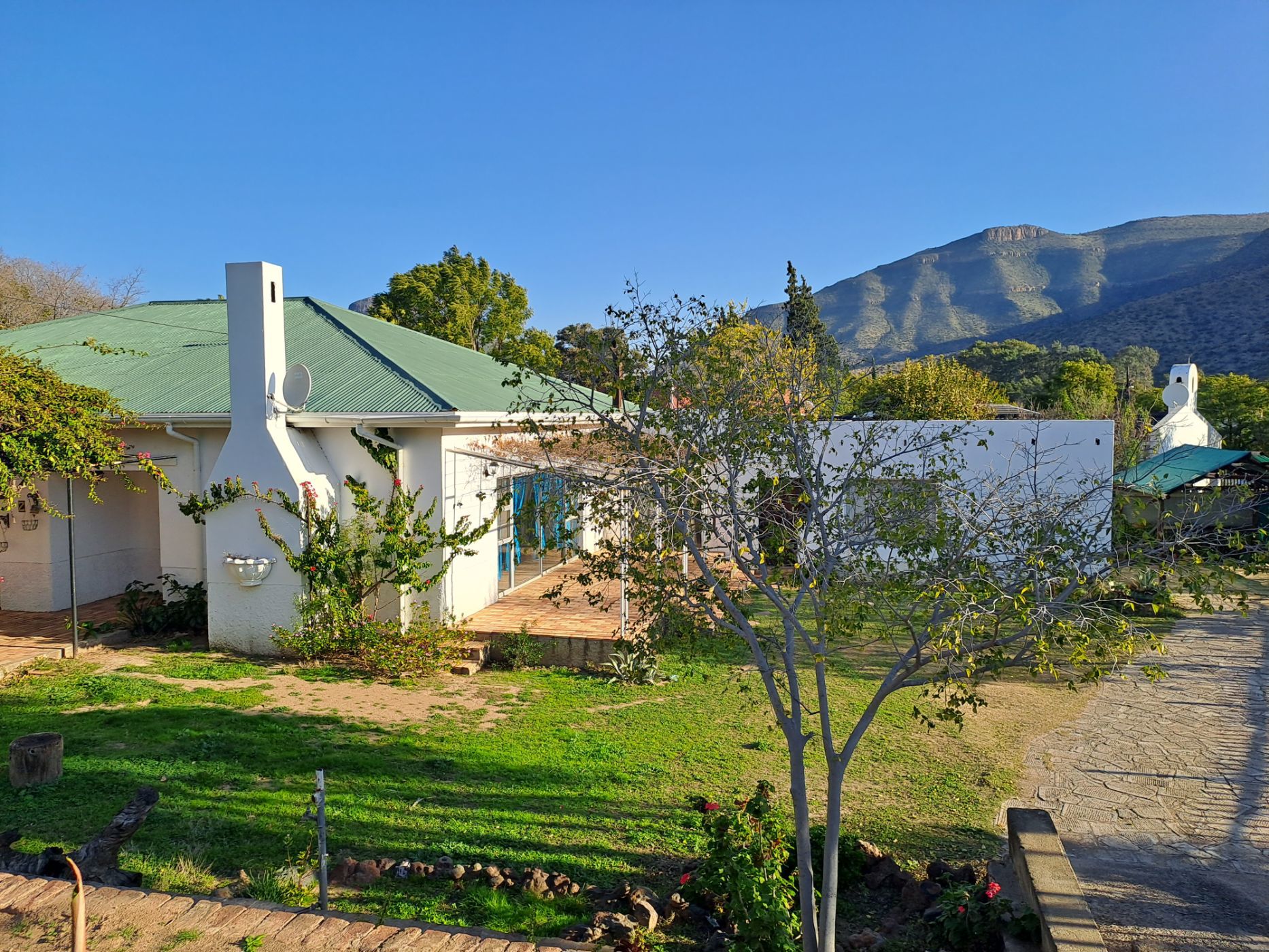 4 bedroom house for sale in Graaff-Reinet