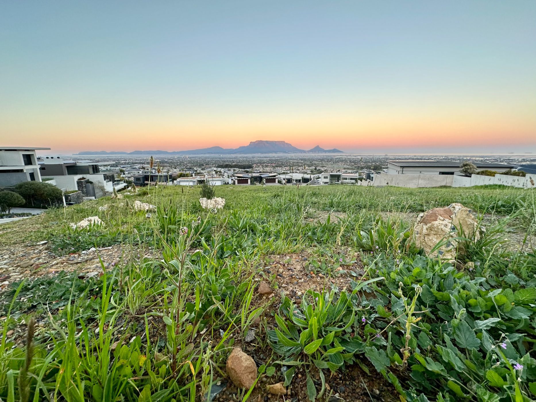 872 m&sup2; residential vacant land for sale in Baronetcy Estate