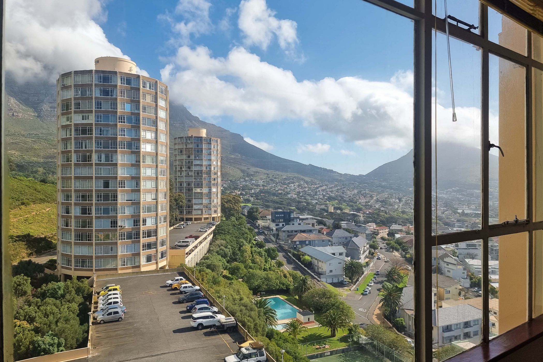 1 Bedroom Apartment For Sale Vredehoek AS1625973 Pam Golding