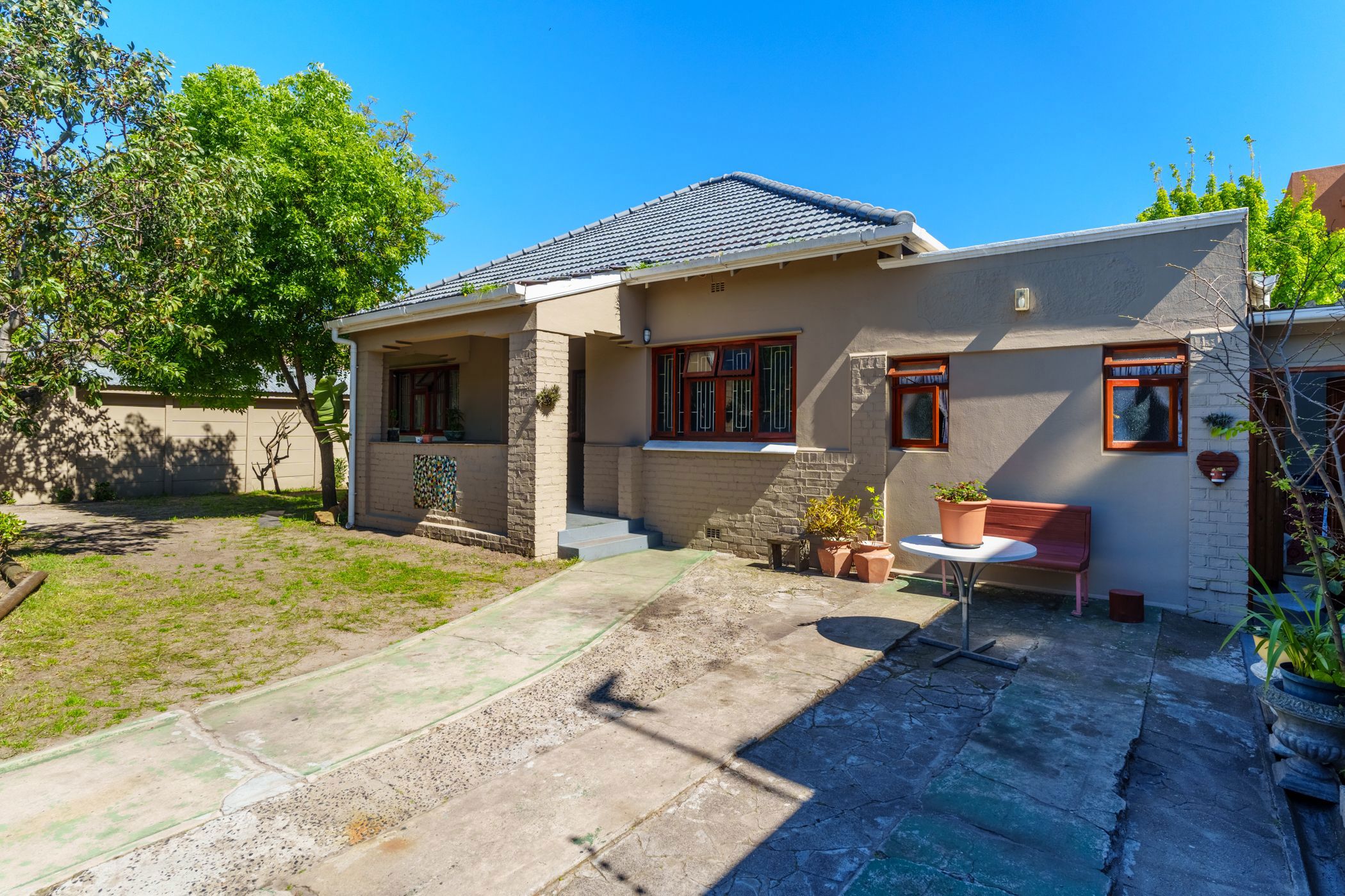 2 Bedroom House For Sale Claremont (Cape Town) KW1629098 Pam