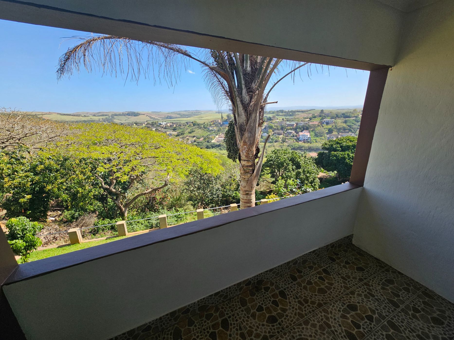 https://listing.pamgolding.co.za/images/properties/202309/1280801/H/1280801_H_54.jpg
