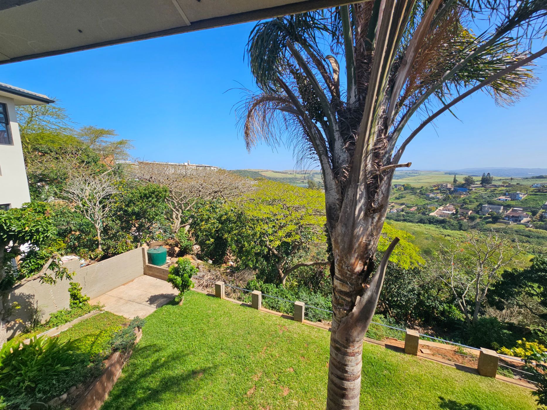 https://listing.pamgolding.co.za/images/properties/202309/1280801/H/1280801_H_74.jpg