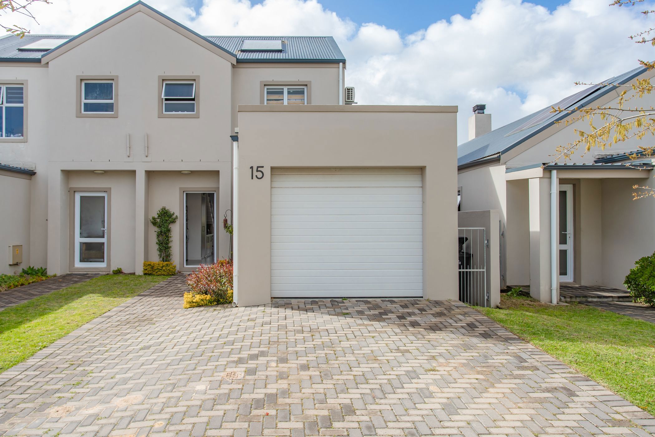 2 Bedroom Doublestorey House For Sale Paarl TK1630345 Pam