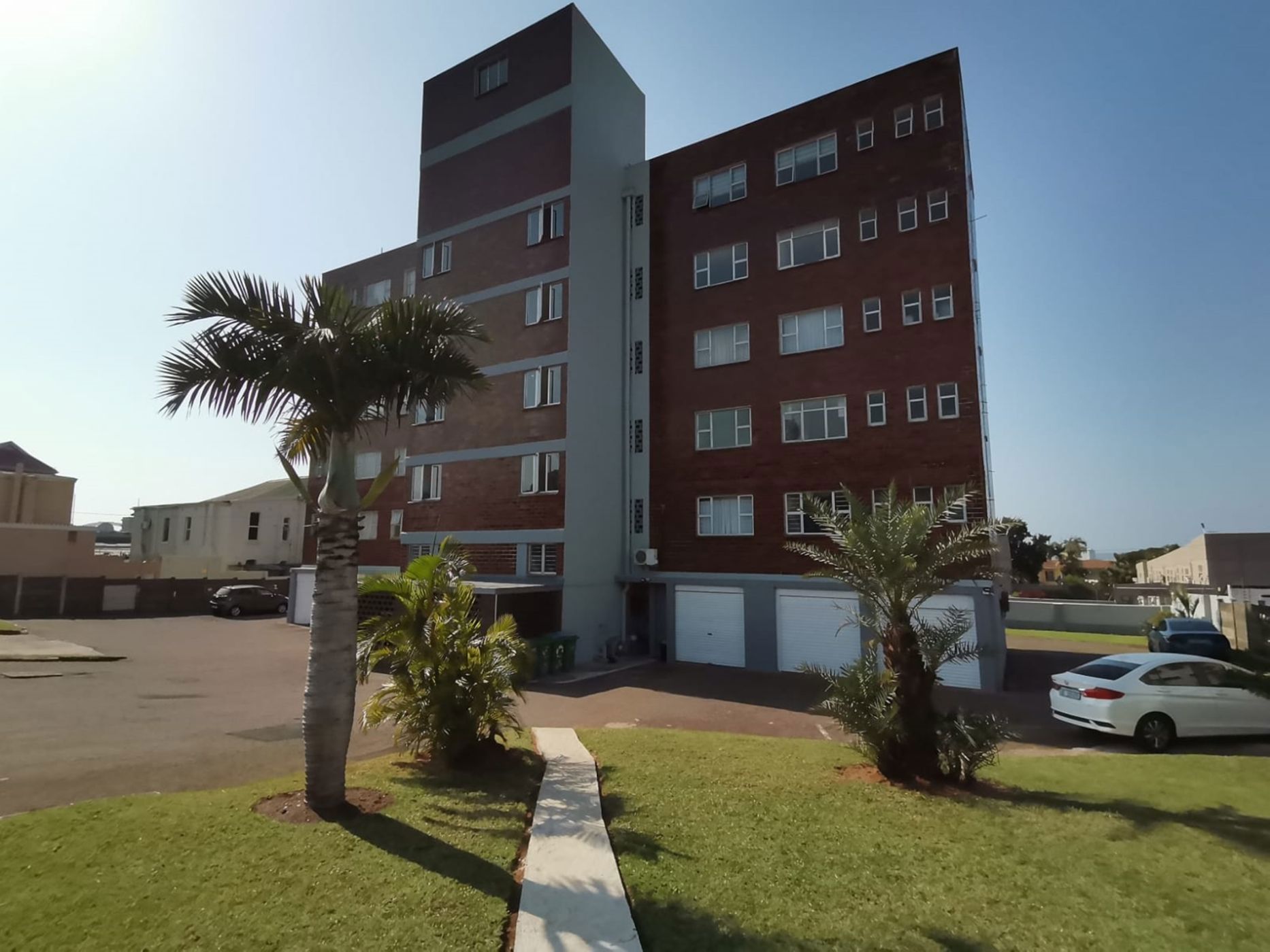 2-bedroom-apartment-for-sale-bank-assisted-sale-by-standard-bank