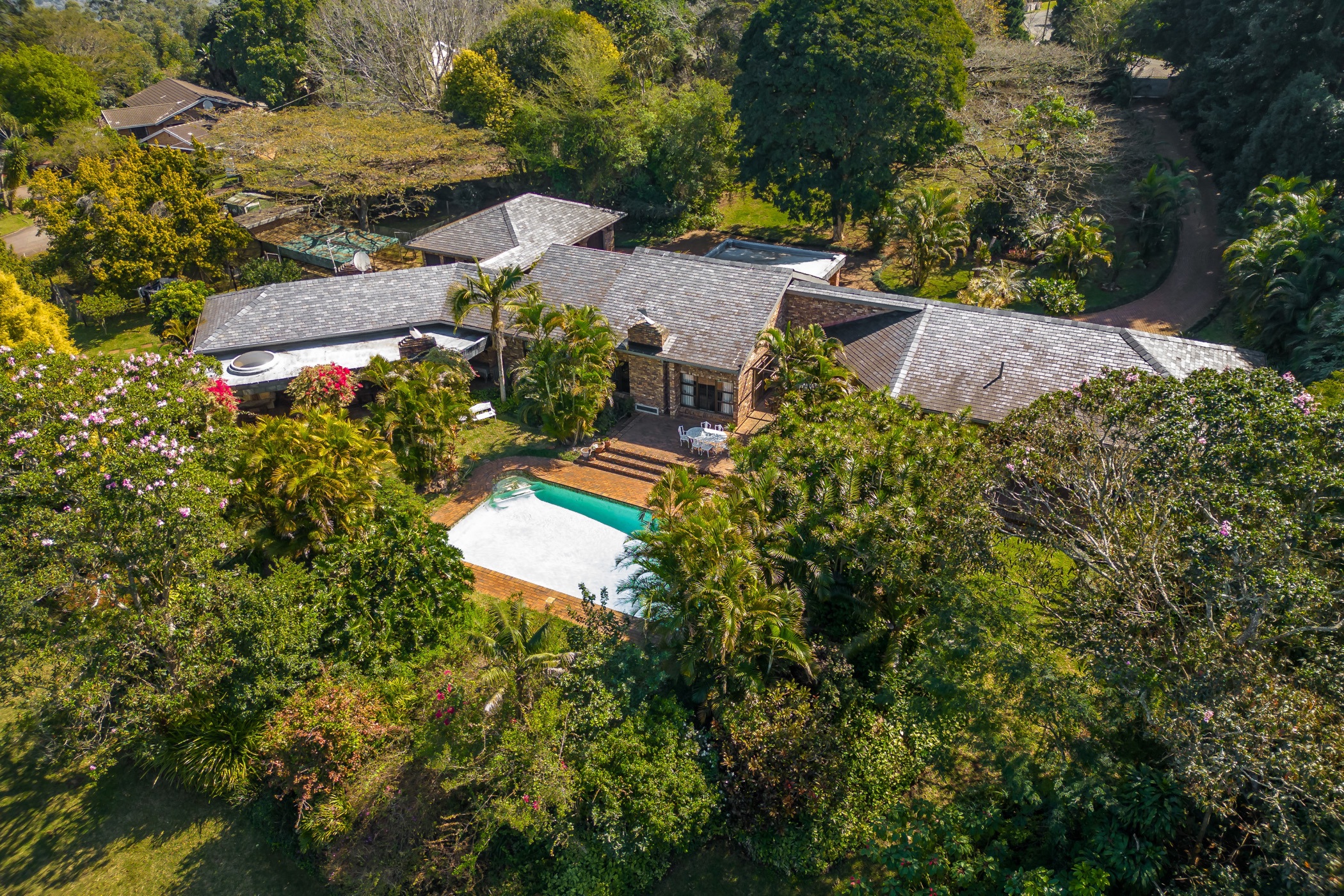 6 bedroom house for sale in Winston Park