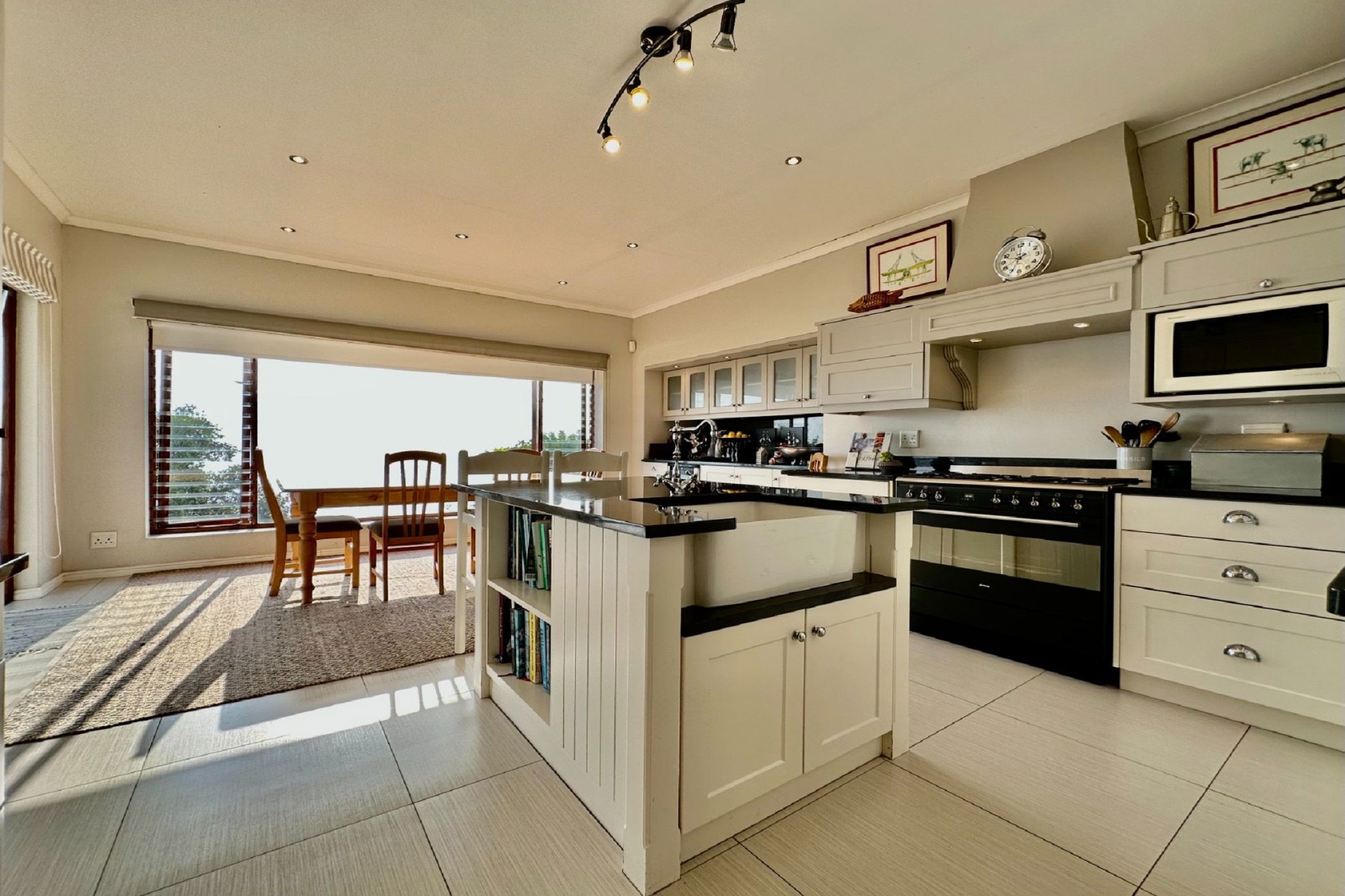 4 Bedroom House For Sale Murdock Valley (Simons Town) SIM1629977