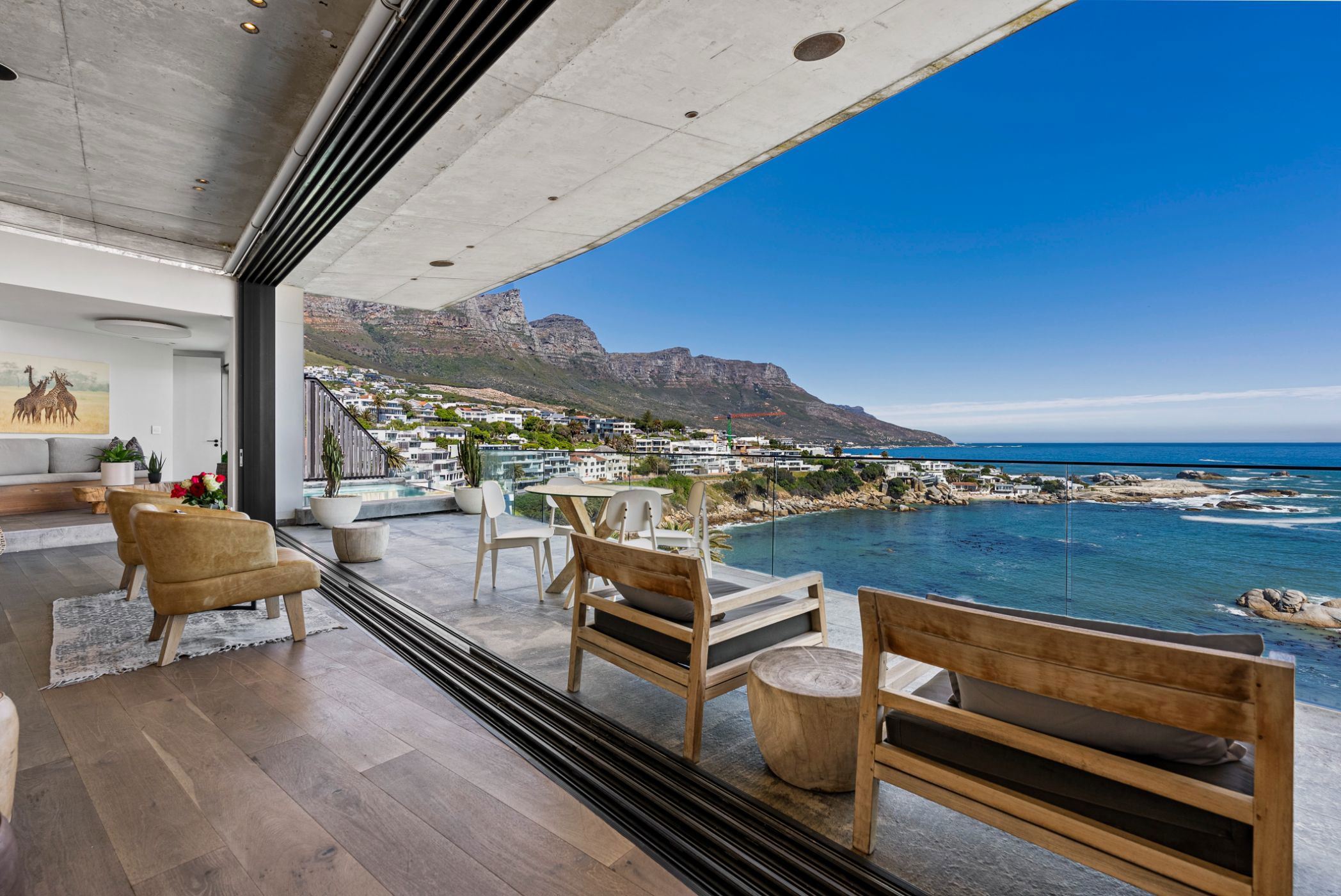 5 bedroom house for sale in Camps Bay