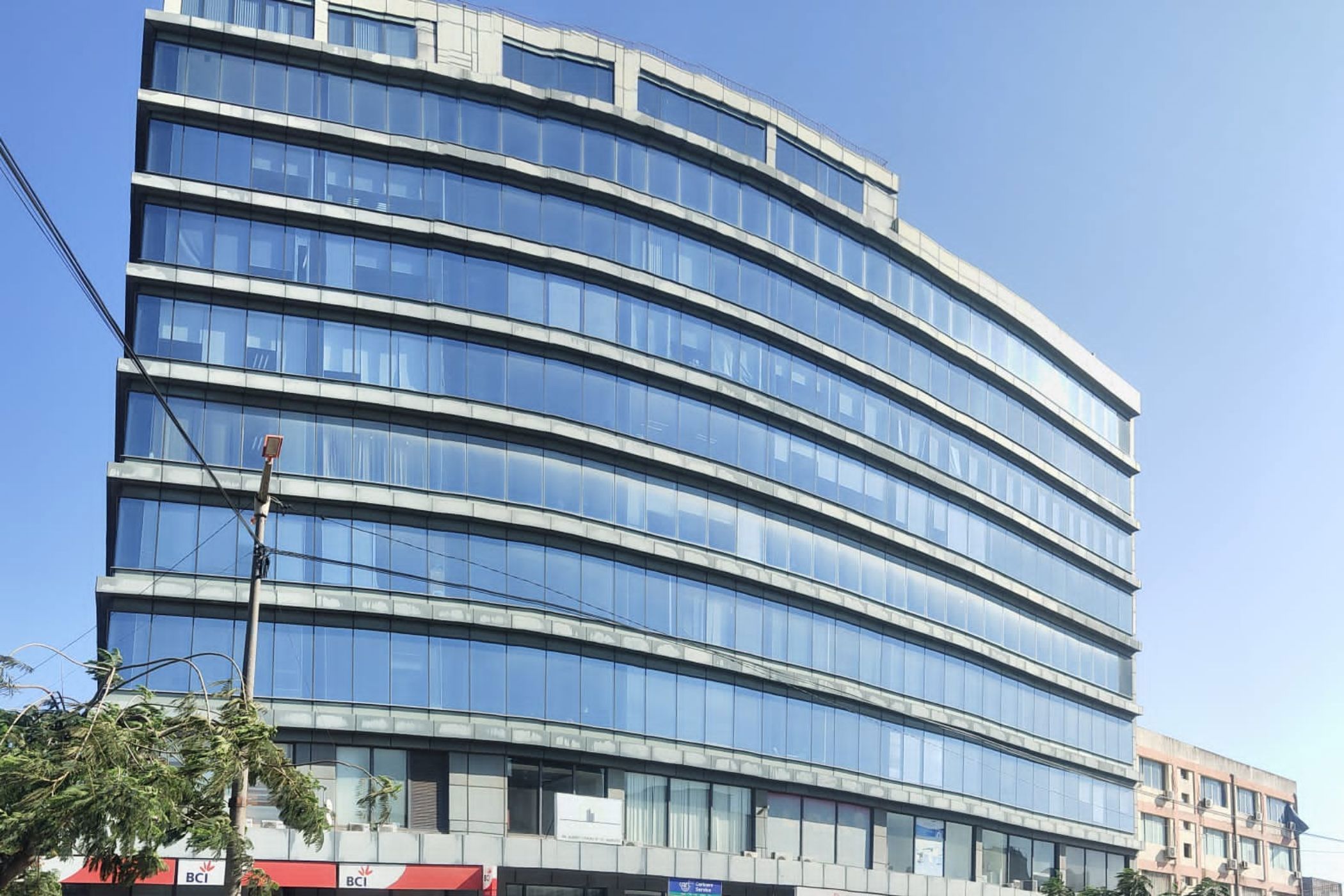 1307 m&sup2; commercial office to rent in Maputo  (Mozambique)