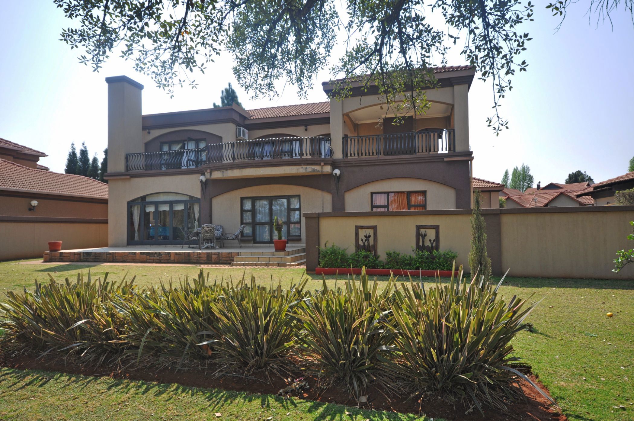 4 Bedroom House For Sale Bank Assisted Sale by Standard Bank Emfuleni Golf Estate
