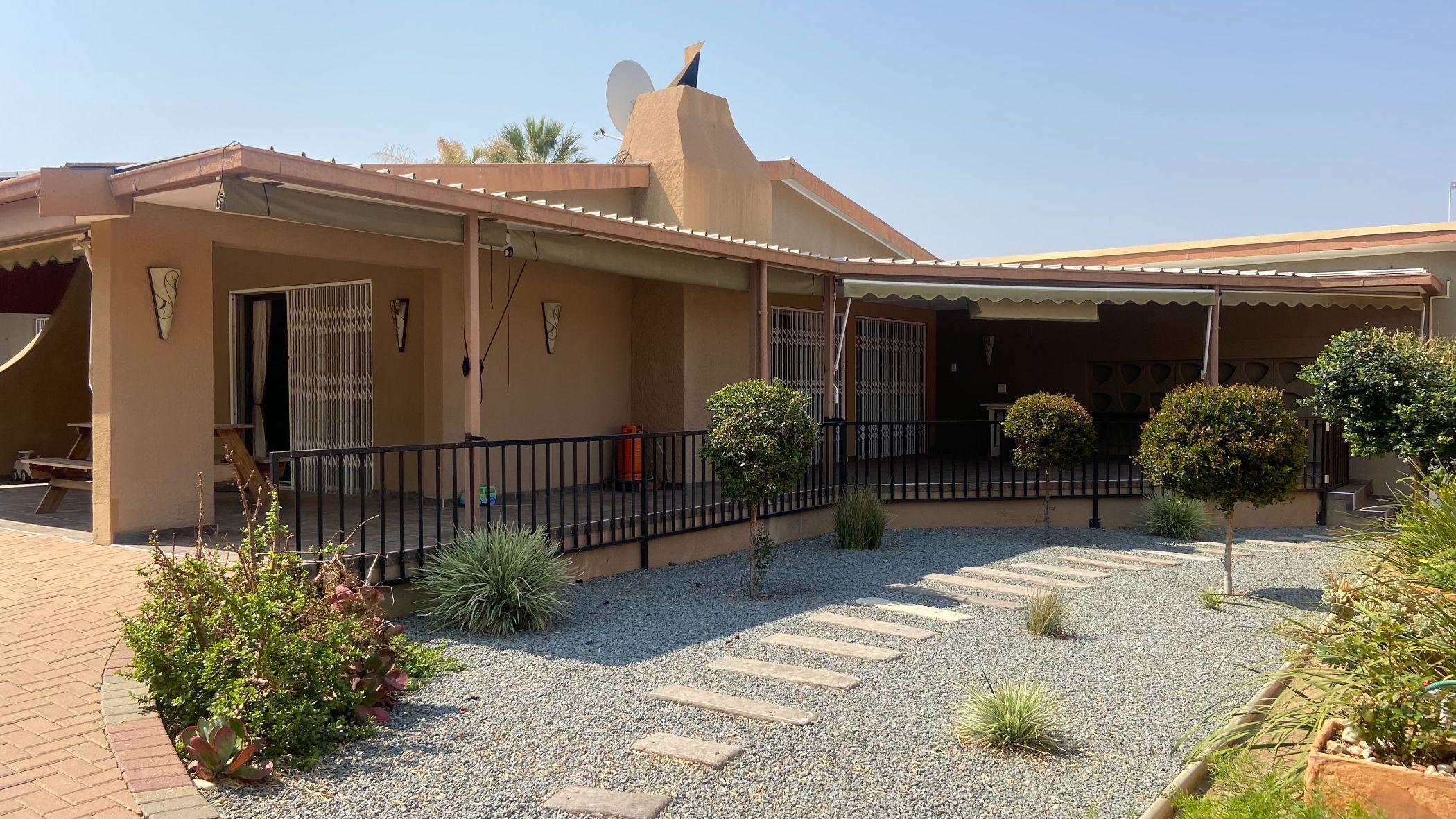 4 Bedroom House For Sale Olympia (Namibia) 3NM1628191 Pam Golding