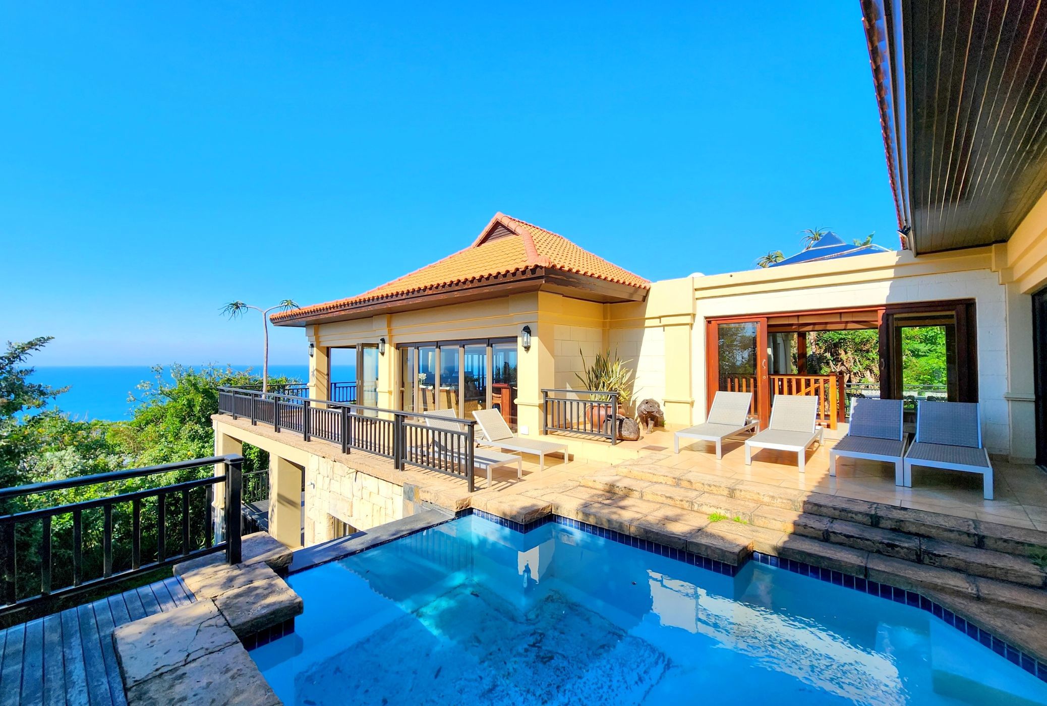 5-bedroom-house-for-sale-zimbali-estate-1bd1628558-pam-golding