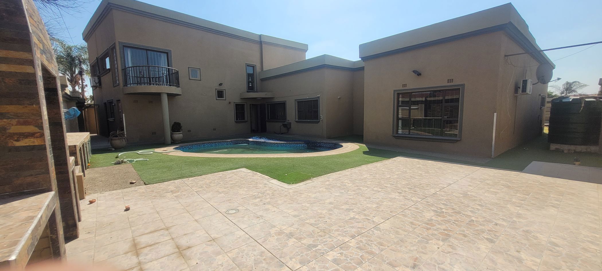 5 Bedroom House For Sale Mackenzie Park EN1629019 Pam Golding