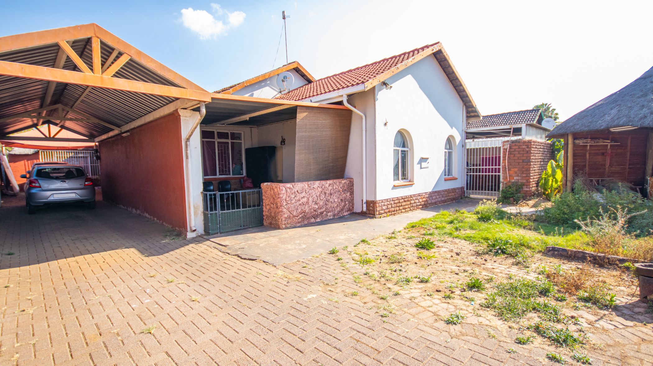 3 Bedroom House For Sale Bank Assisted Sale by FNB Claremont