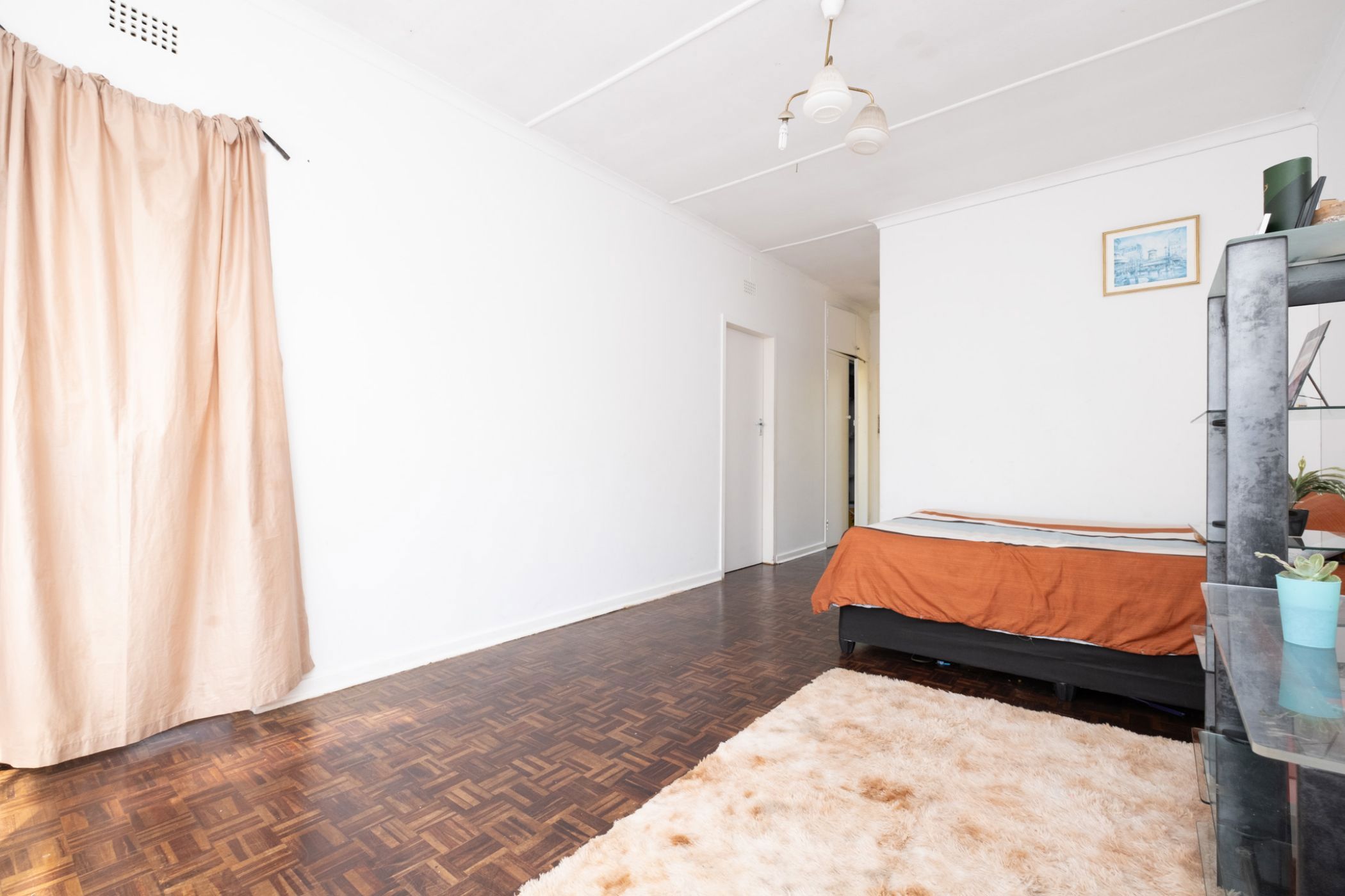 8 Bedroom Security Complex Home For Sale Windsor East RAN1629771