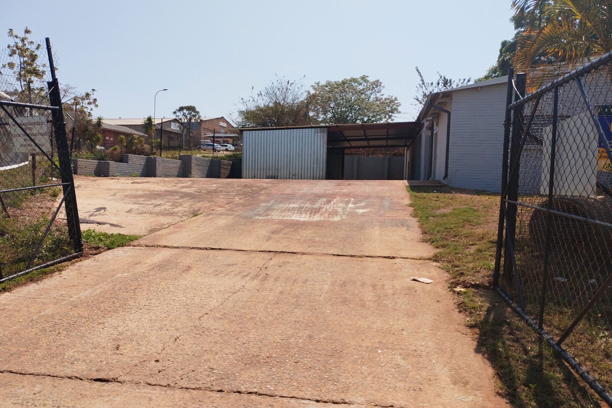 600 m2 Commercial Industrial Property To Rent White River