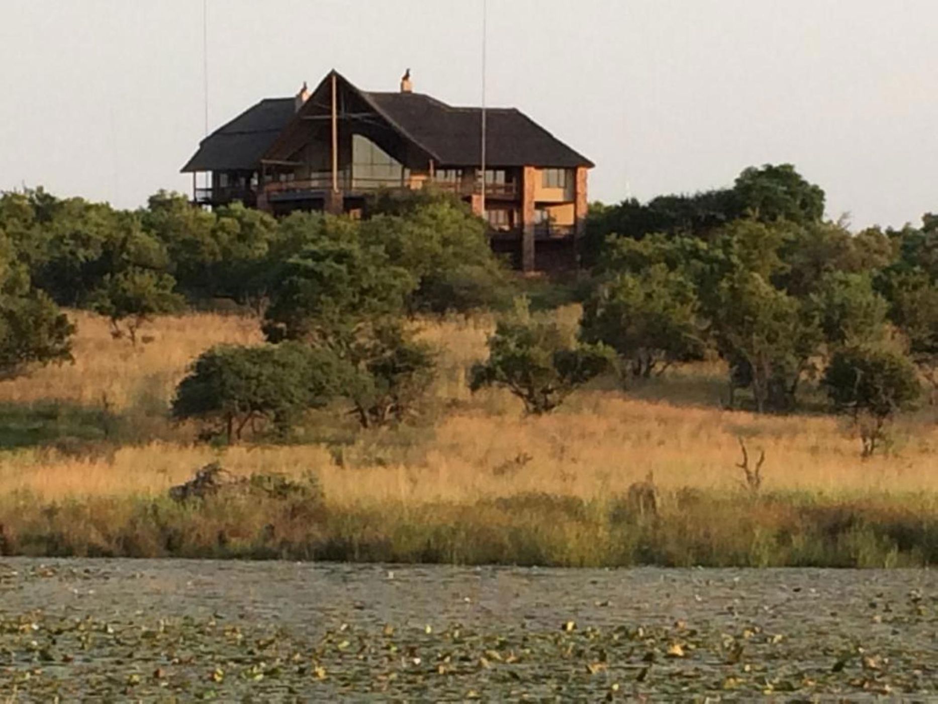 23 guest room game lodge for sale in Dinokeng