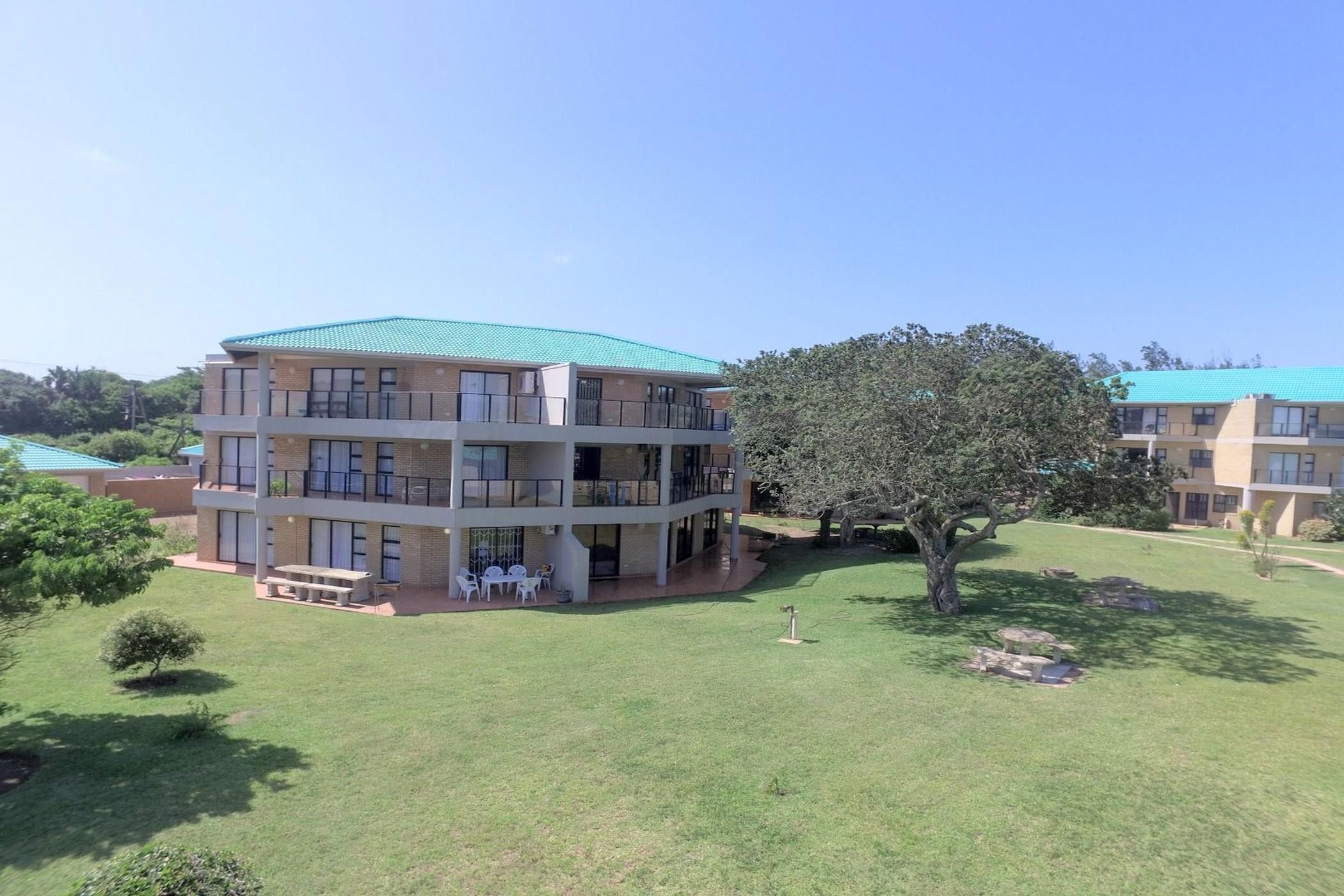 3 Bedroom Apartment For Sale Winklespruit 1WB1629591 Pam Golding