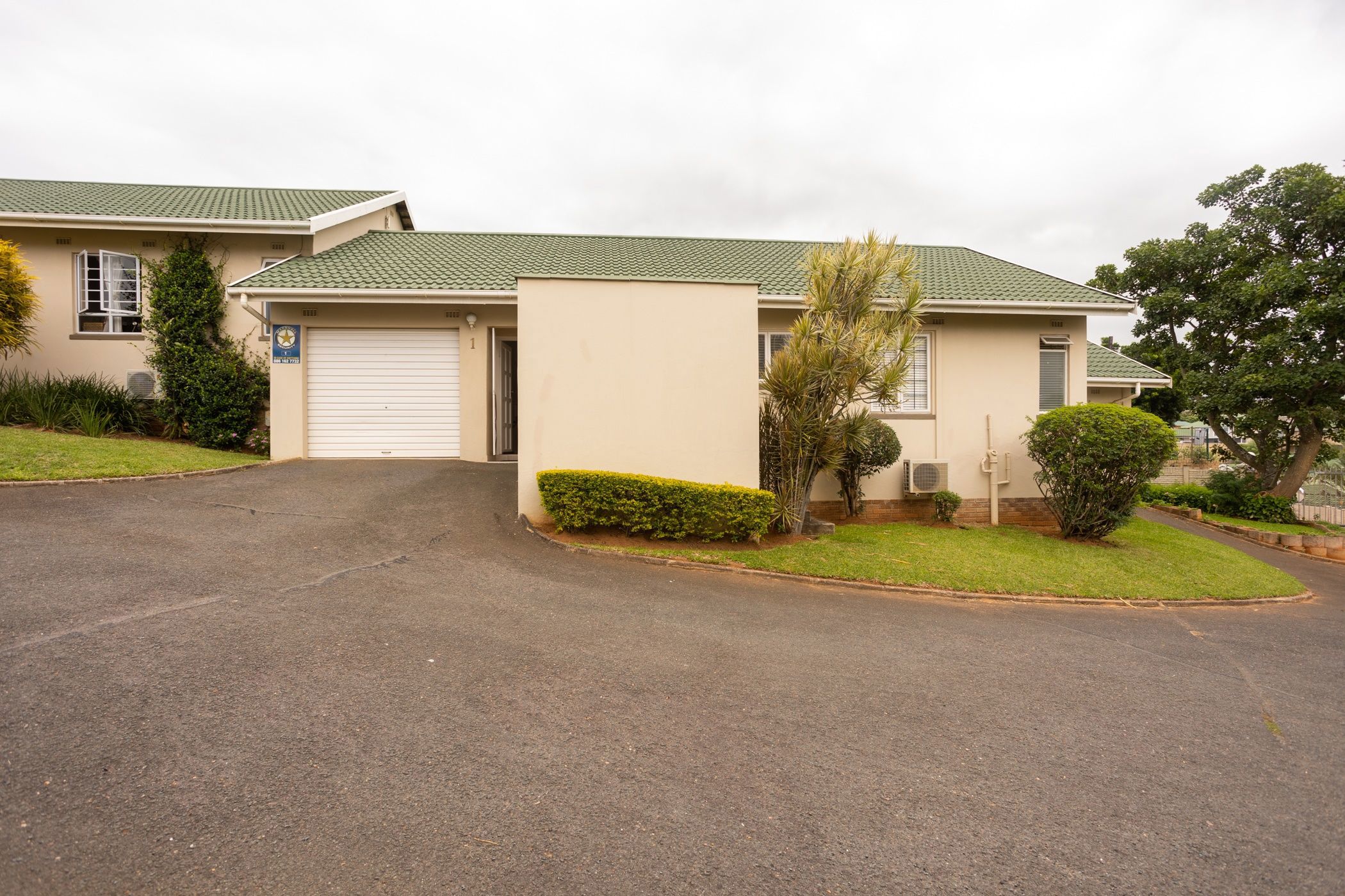 3 Bedroom Townhouse For Sale Somerset Park (uMhlanga) 1ND1627657