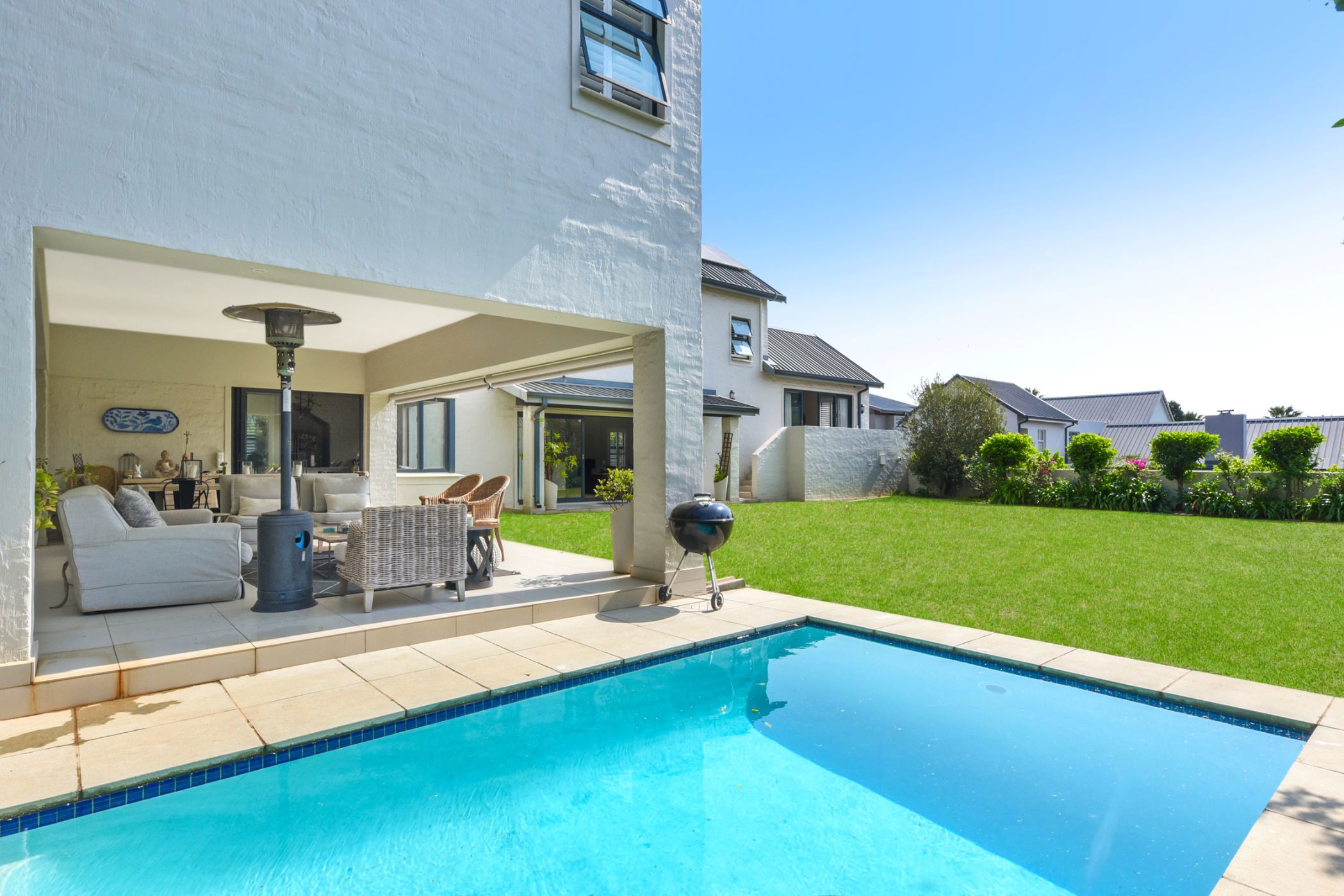 3 Bedroom Cluster House For Sale Bryanston HP1628306 Pam Golding Properties