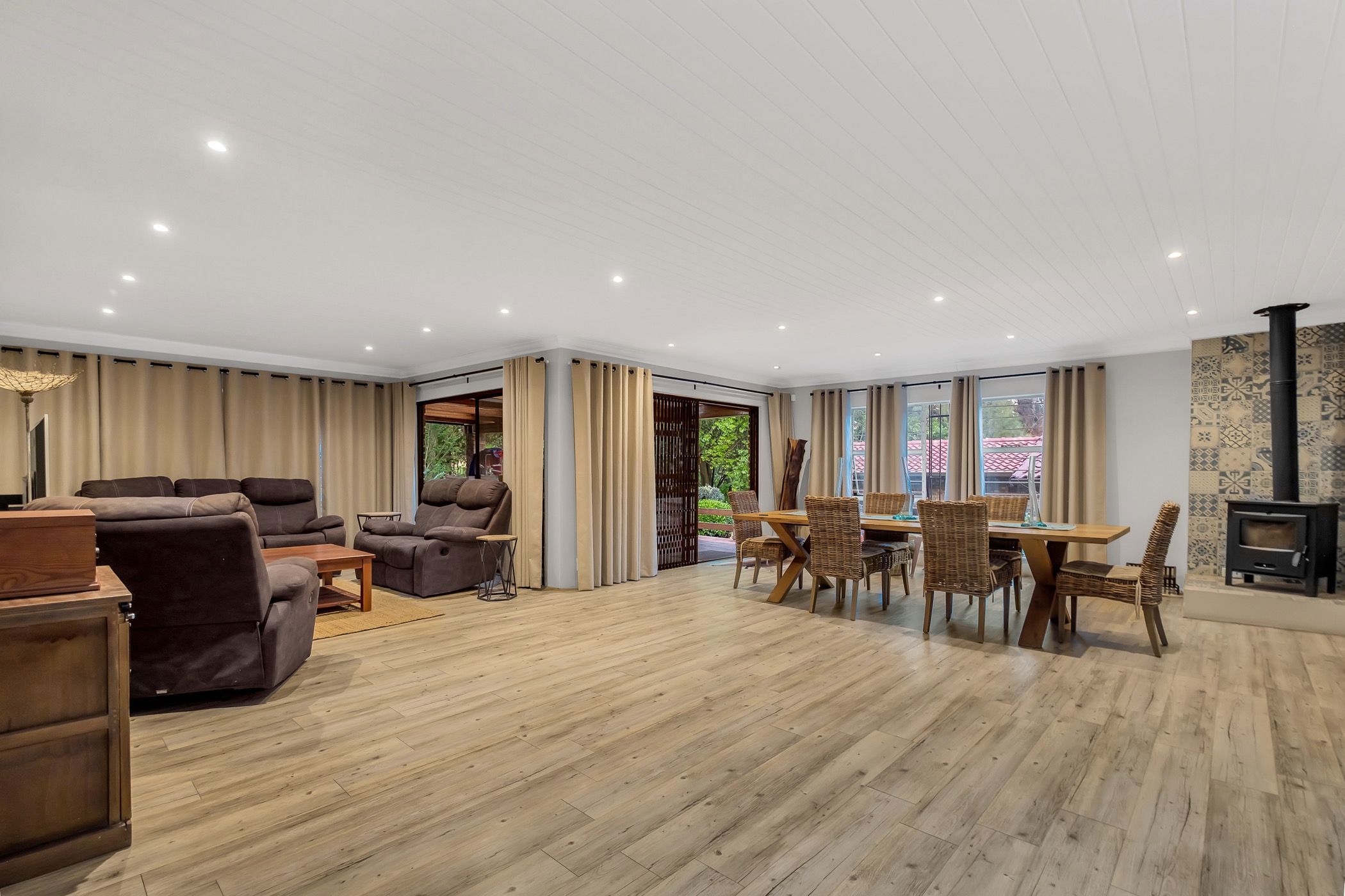 4 Bedroom House For Sale Hurlingham Manor HP1631561 Pam Golding