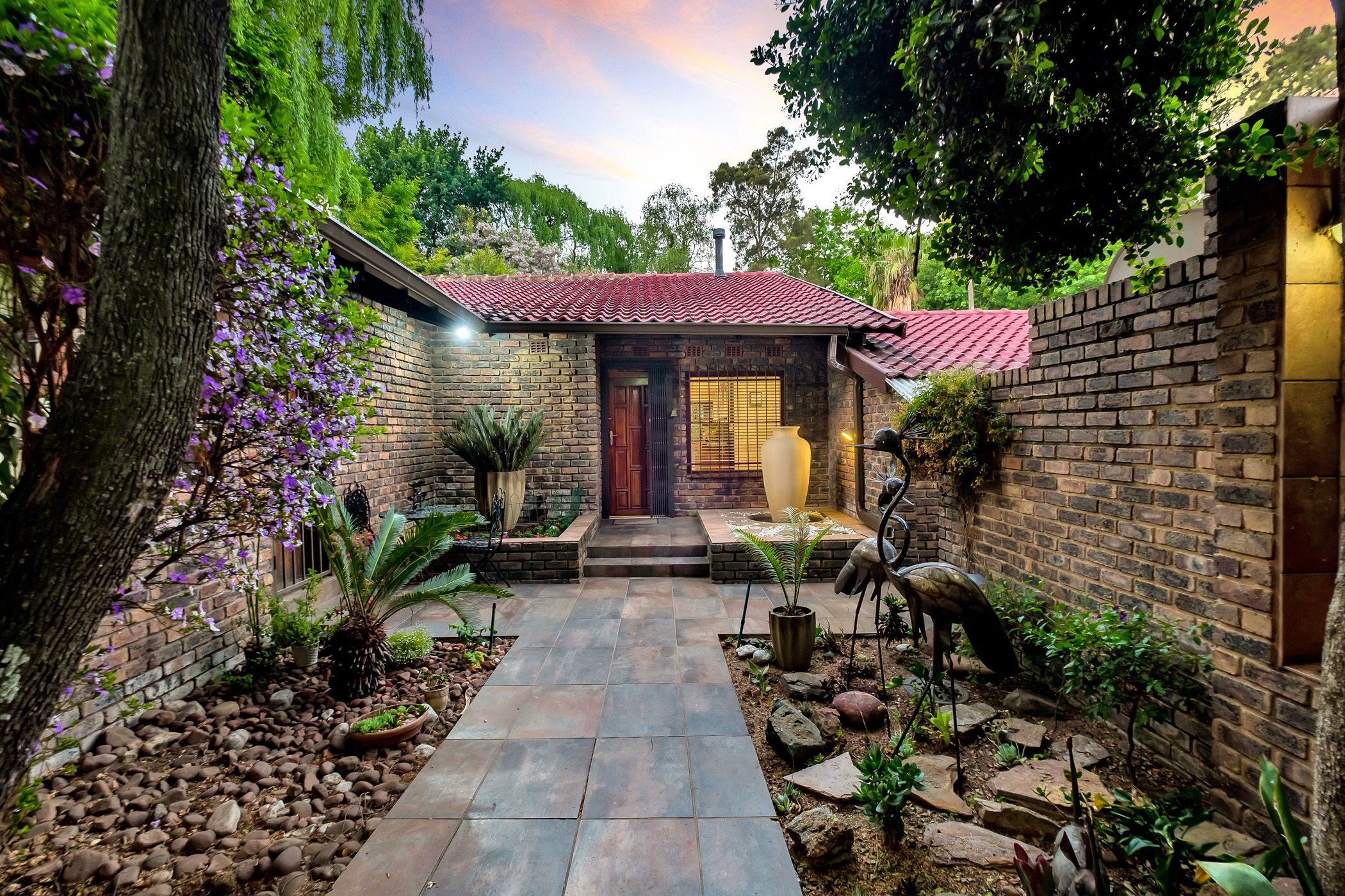 4 Bedroom House For Sale Hurlingham Manor HP1631561 Pam Golding