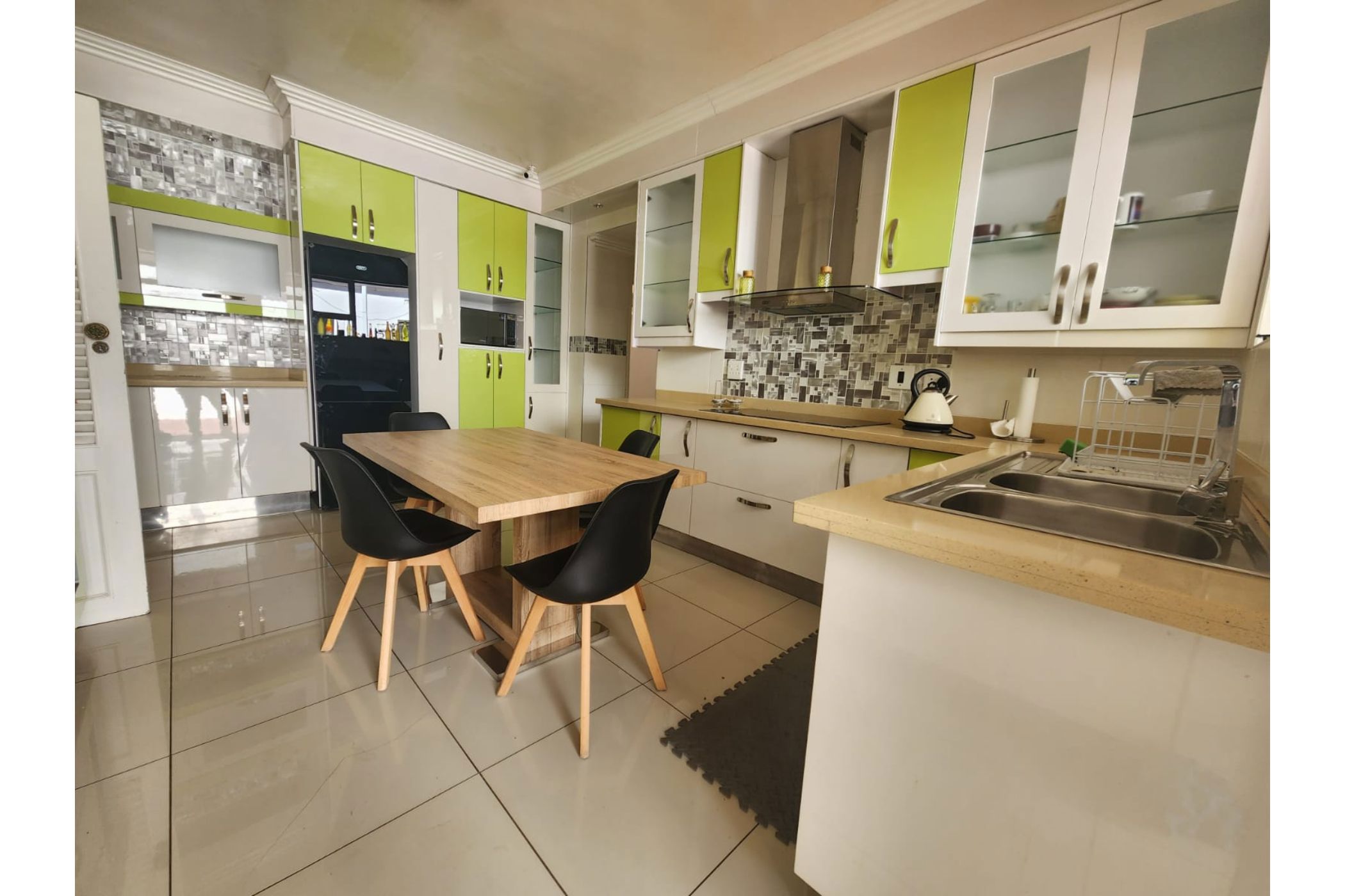 5 Bedroom House For Sale Observatory (Johannesburg) BED1634380