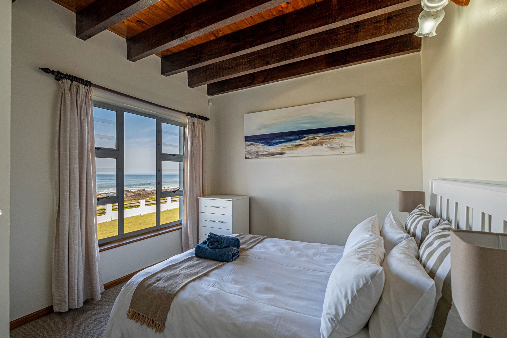 9 Bedroom House For Sale Beachview 1PLZ1631685 Pam Golding Properties