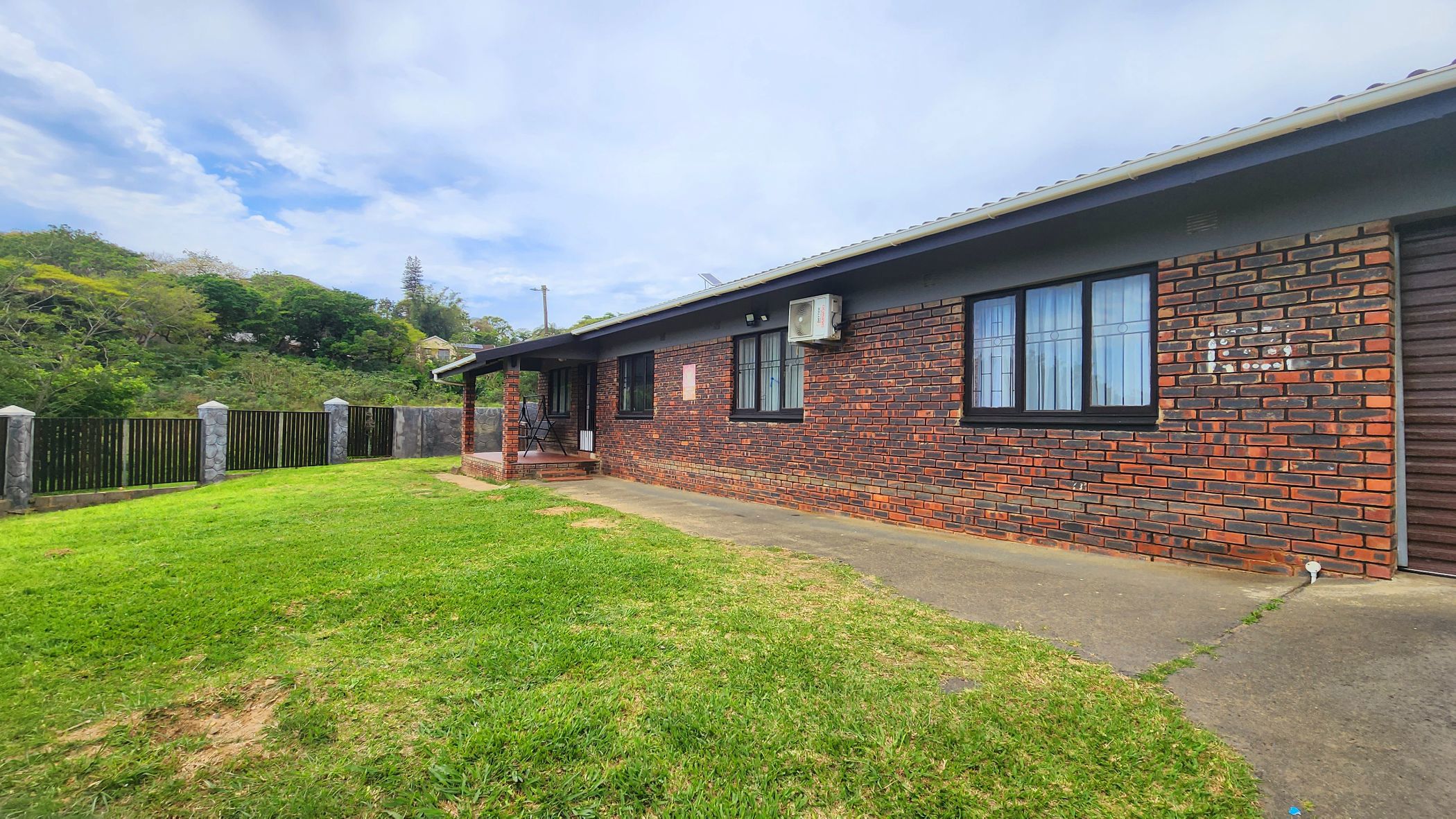 4 Bedroom House For Sale Oslo Beach (Port Shepstone) 1PX1634001