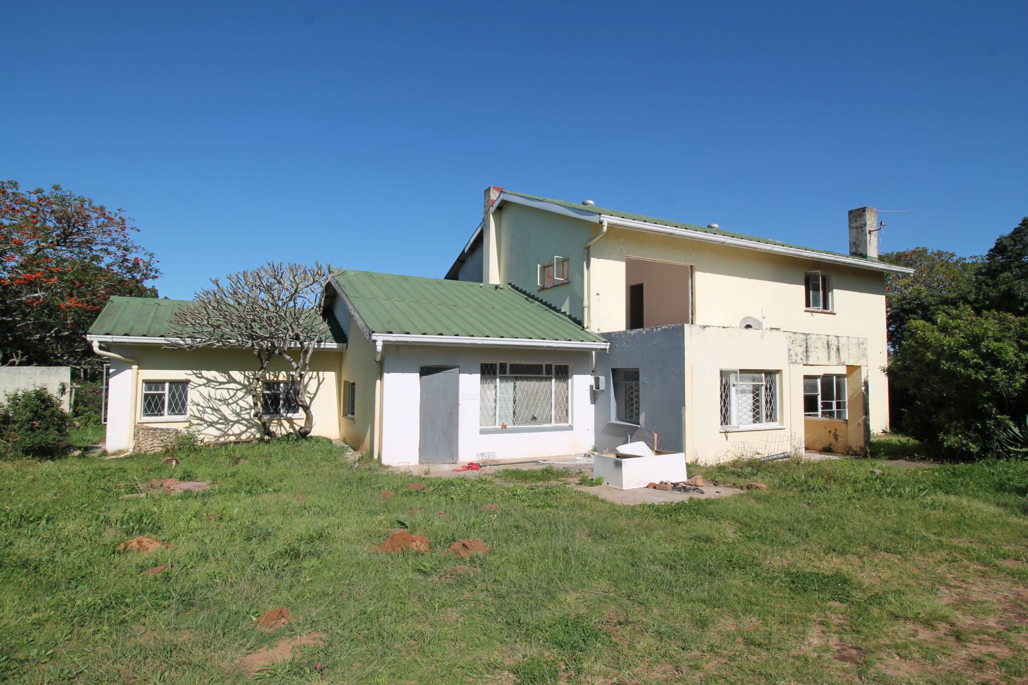 6 bedroom house for sale in East Bank