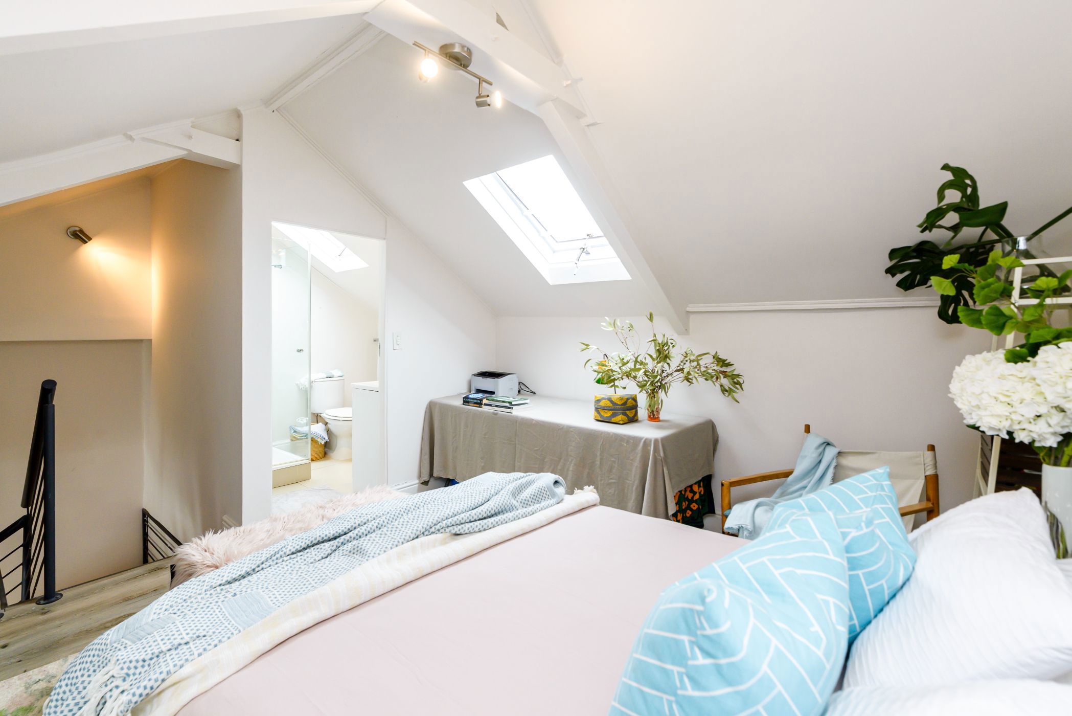 2 Bedroom House For Sale Sea Point AS1633166 Pam Golding Properties