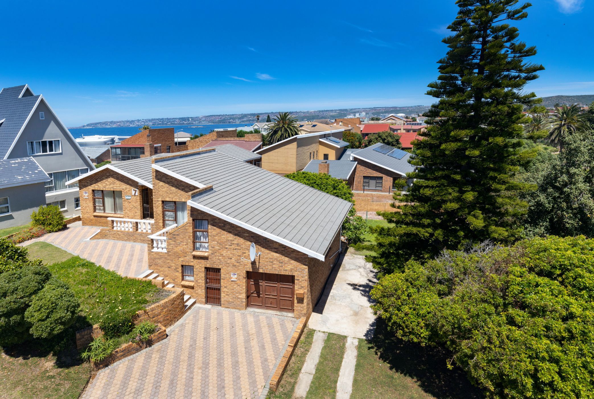 6 Bedroom House For Sale Bayview (Hartenbos) 1MB1633932 Pam