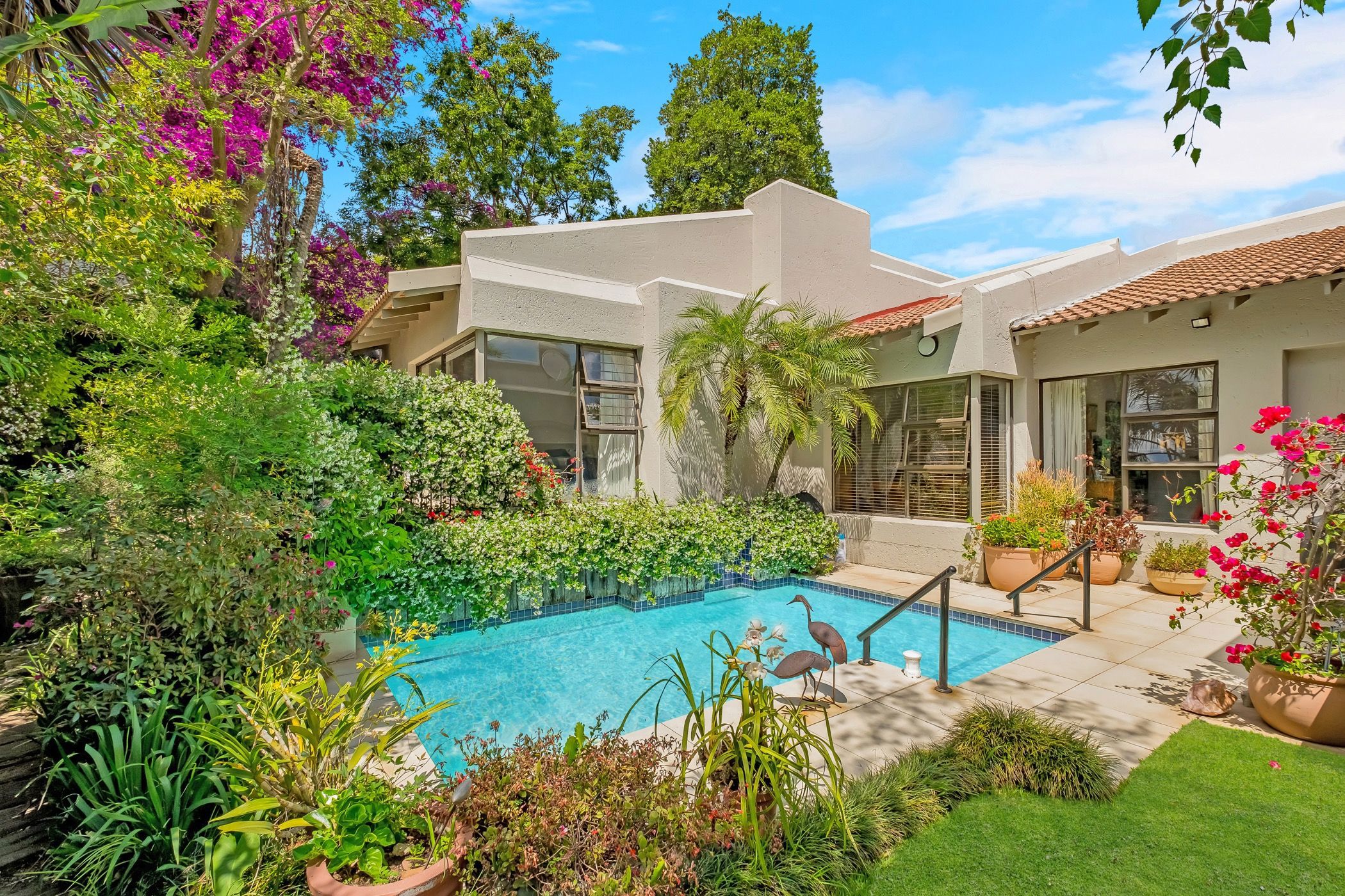 3 Bedroom Cluster House For Sale River Club (Sandton) HP1634579