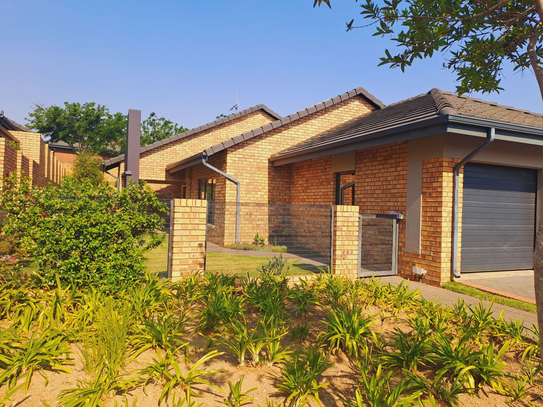 3 Bedroom Retirement Home For Sale North Riding AH RAN1632129 Pam