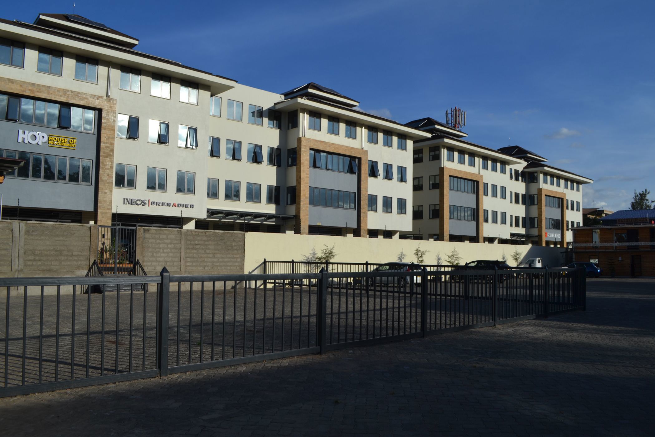 389 m&sup2; commercial office to rent in Karen (Kenya)