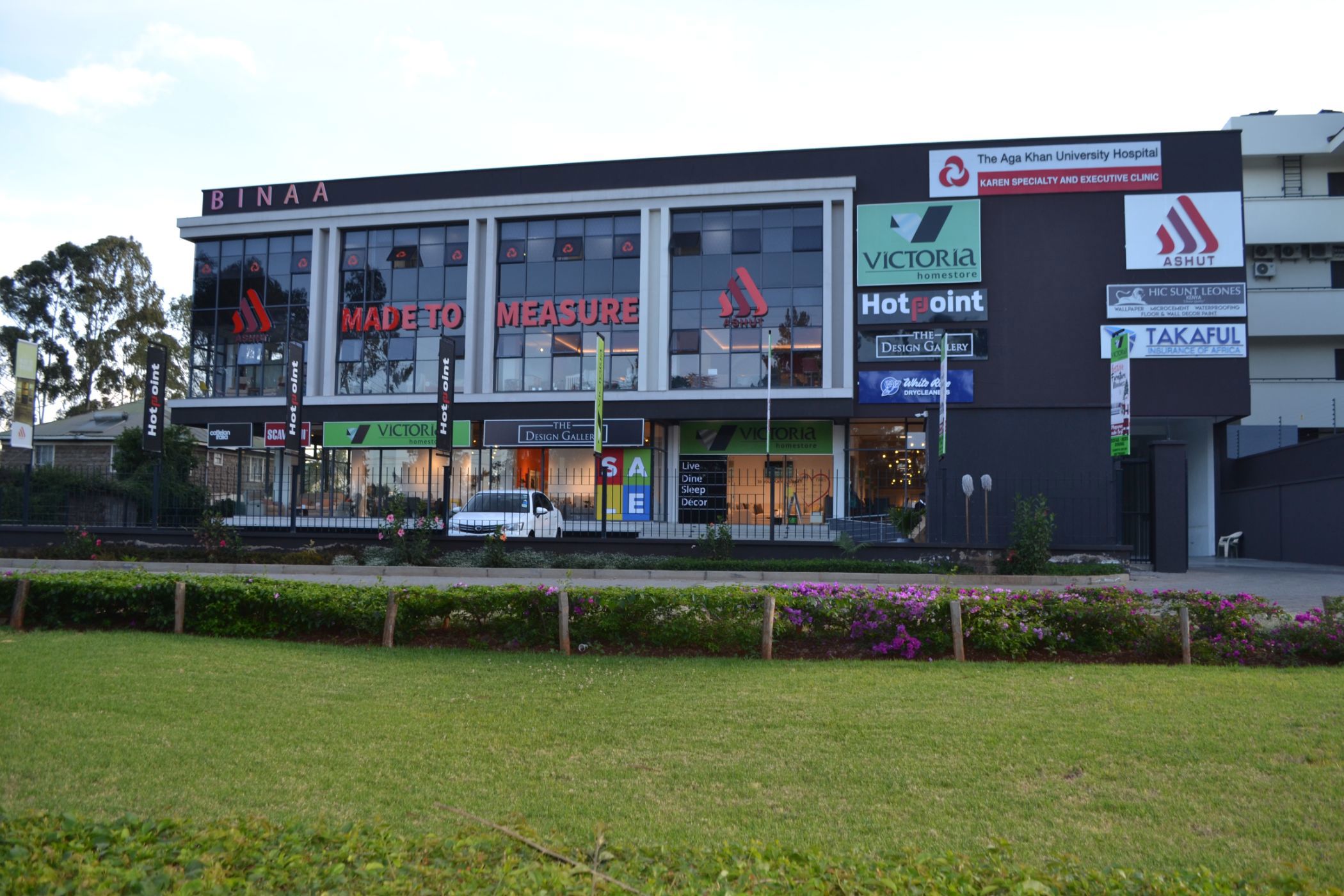 111 m&sup2; commercial office to rent in Karen (Kenya)