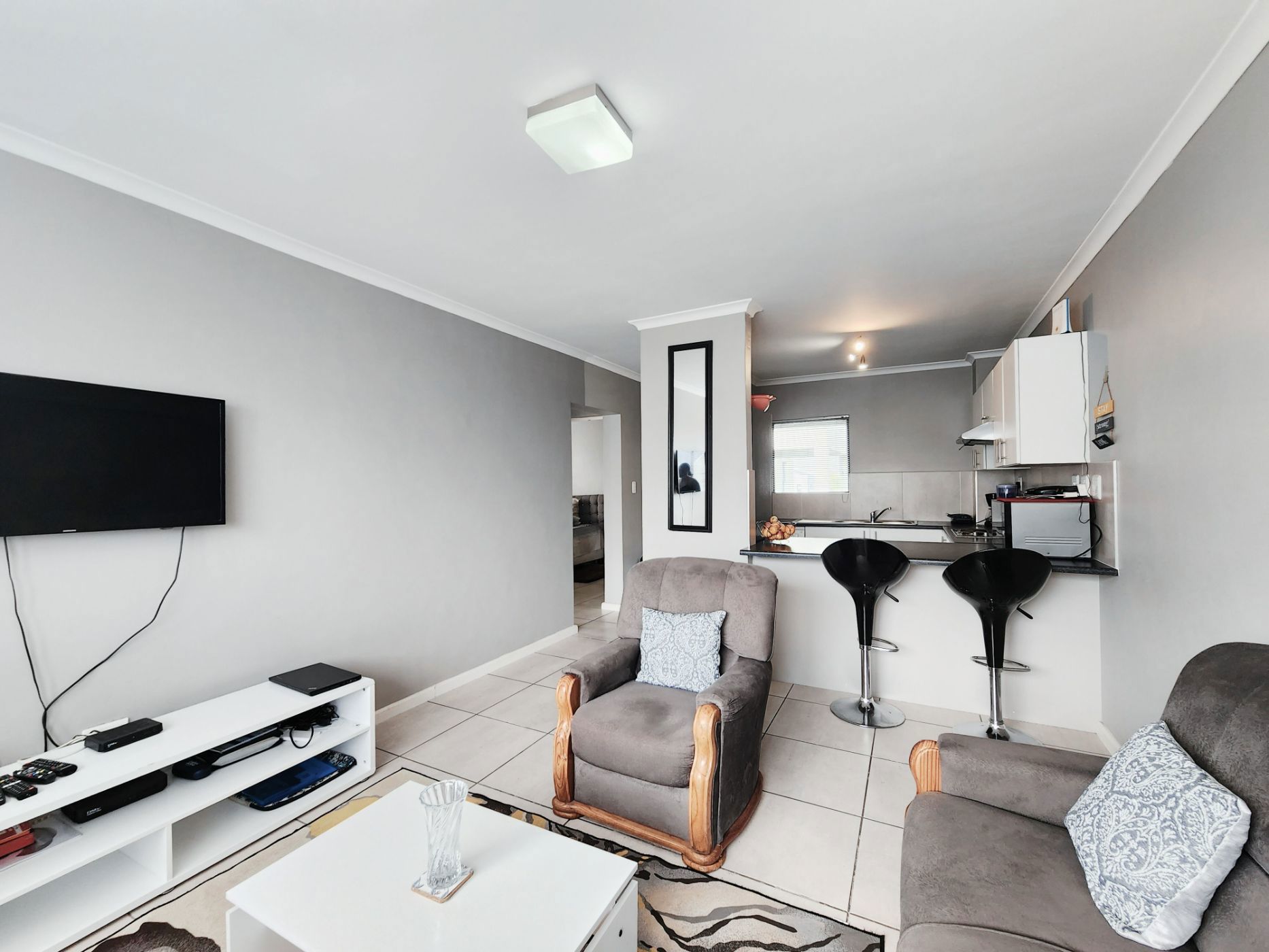 2 Bedroom Apartment For Sale Silver Oaks 1KV1631591 Pam Golding