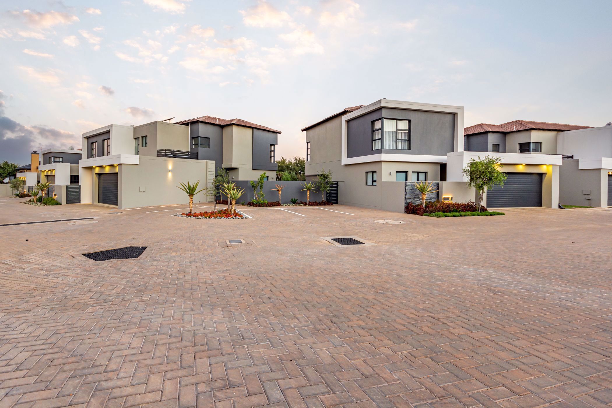 3 Bedroom Townhouse For Sale Aspen Hills 1GV1631582 Pam Golding