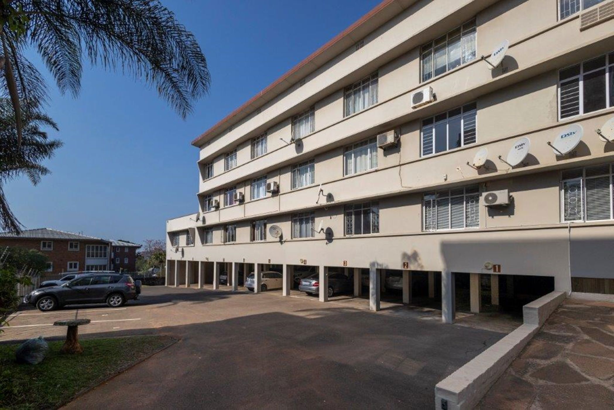 1 Bedroom Apartment For Sale Glenwood (Durban) 1DA1631777 Pam