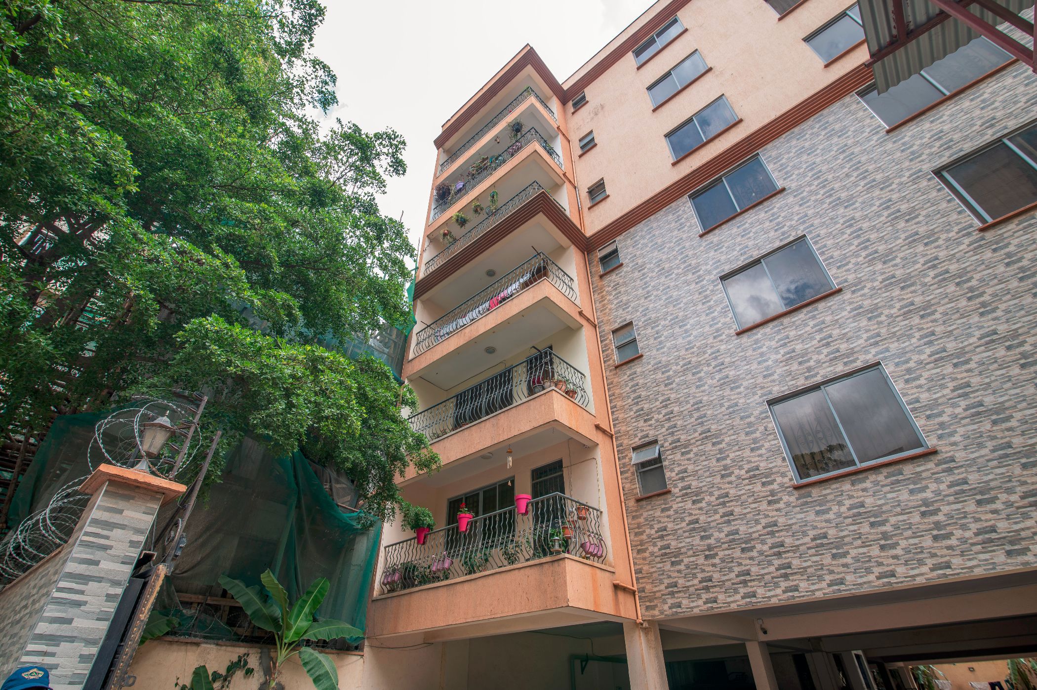 3 bedroom multi-storey apartment for sale in South C (Kenya)