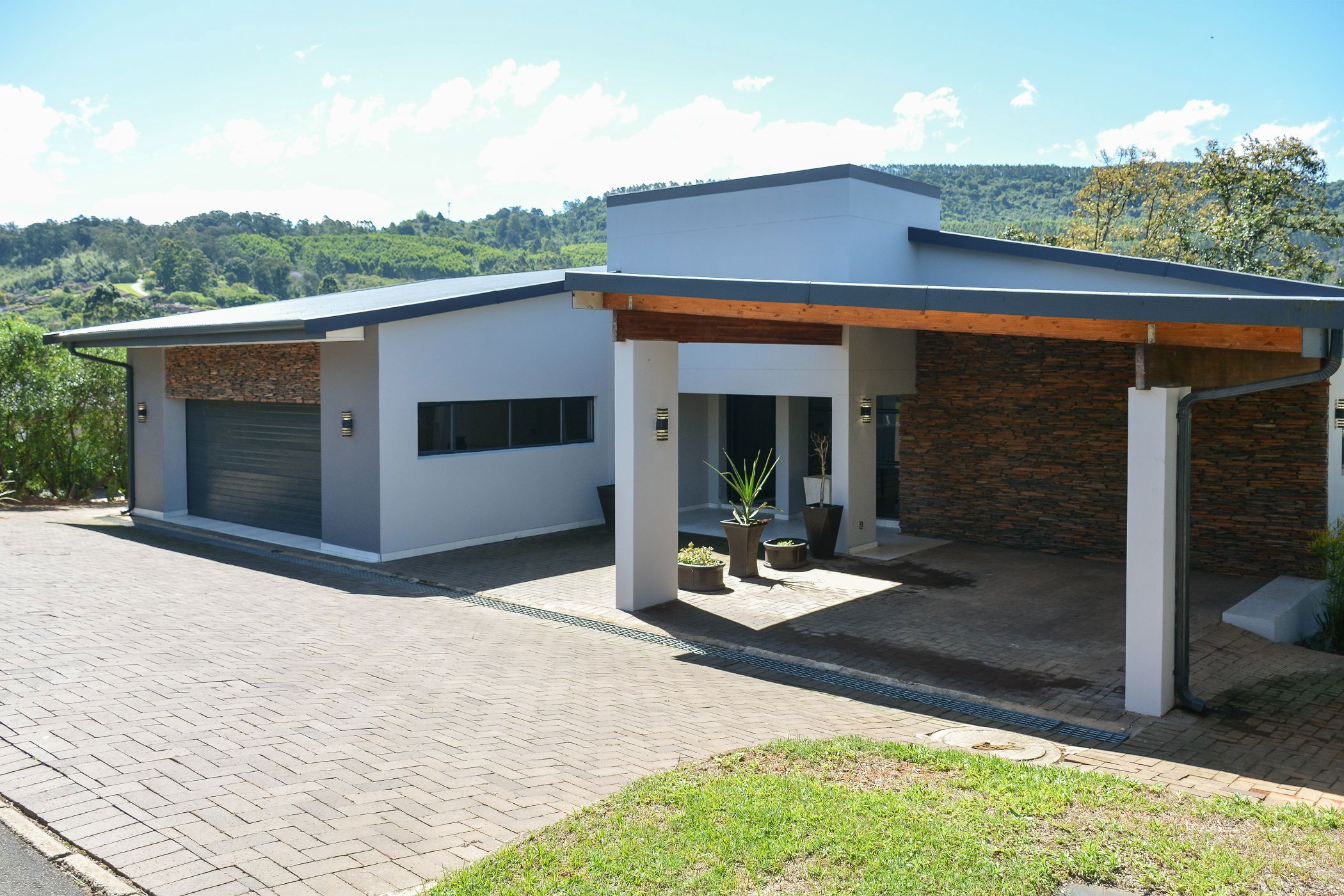 6 Bedroom House For Sale Victoria Country Club Estate 1PM1633617