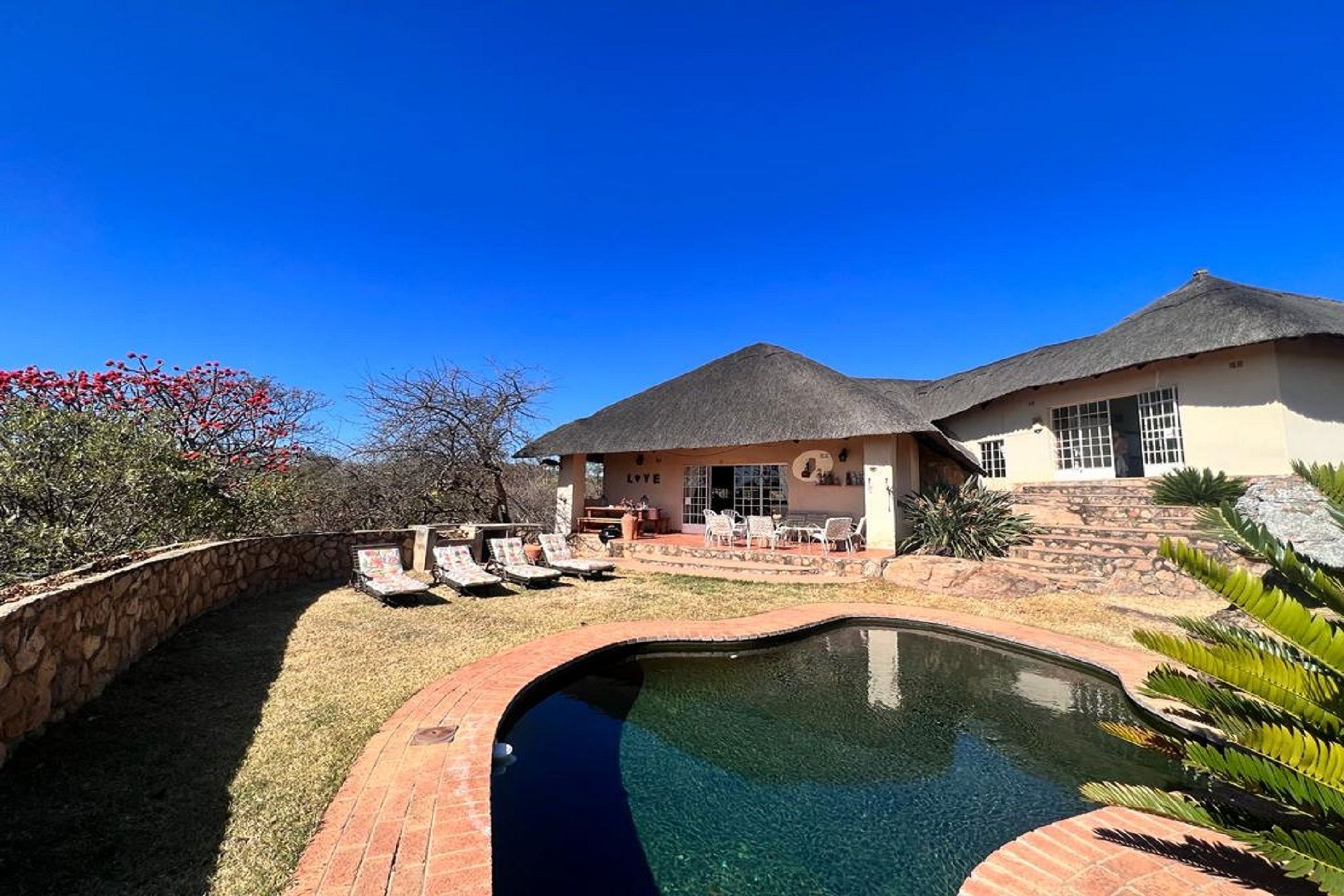 3 Bedroom House For Sale Bulawayo (Zimbabwe) 3ZB1634082 Pam