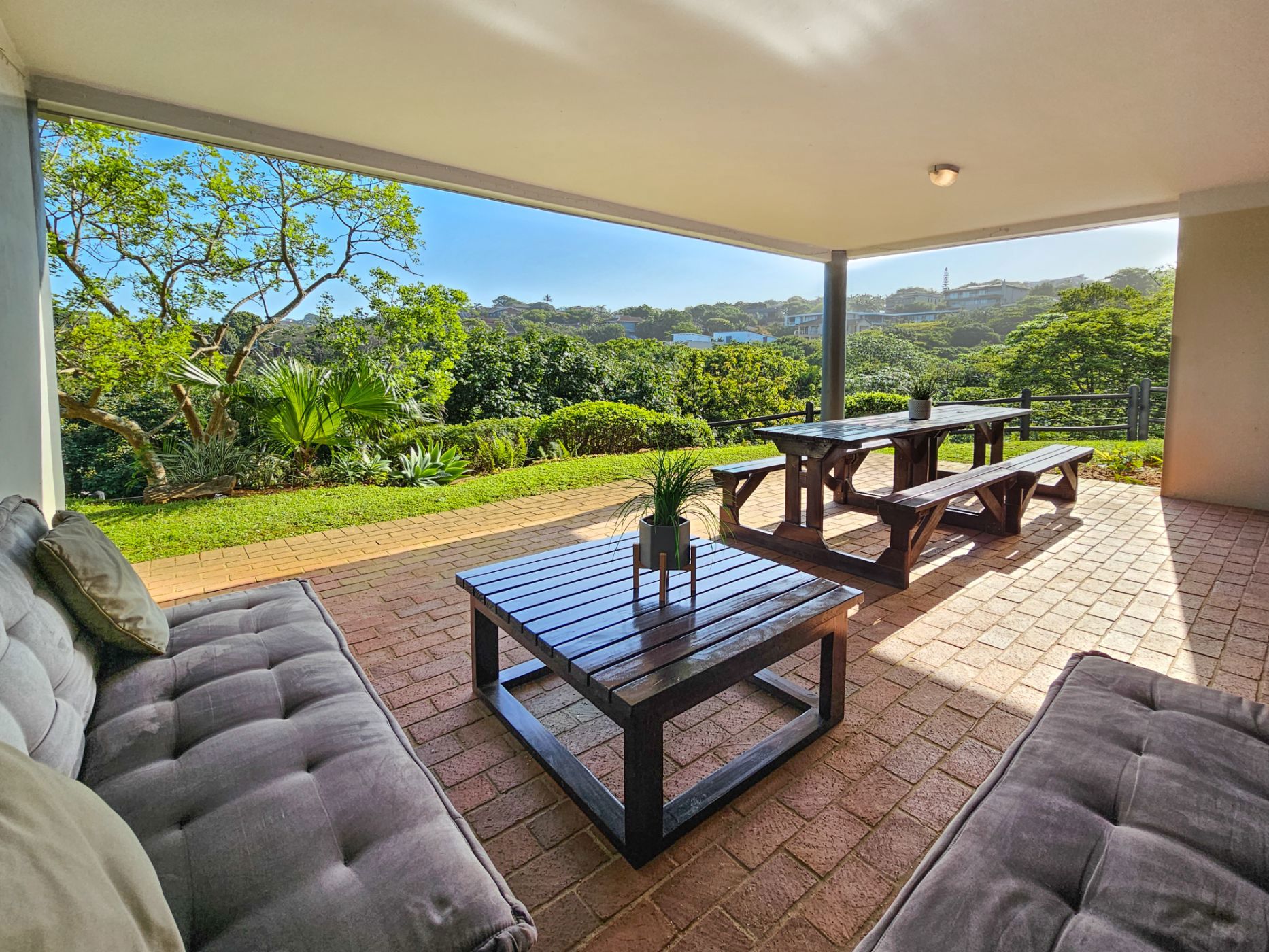 4 Bedroom Apartment For Sale Willard Beach 1BD1633366 Pam Golding